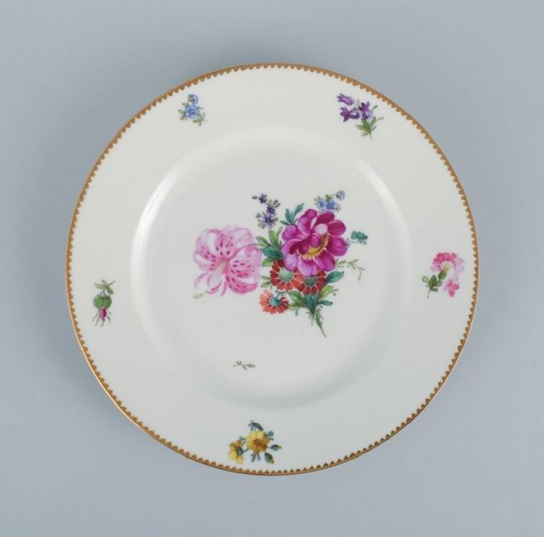 Début du 20ème siècle B&G, Bing & Grondahl Saxon fleur Six assiettes à dîner décorées de fleurs en vente