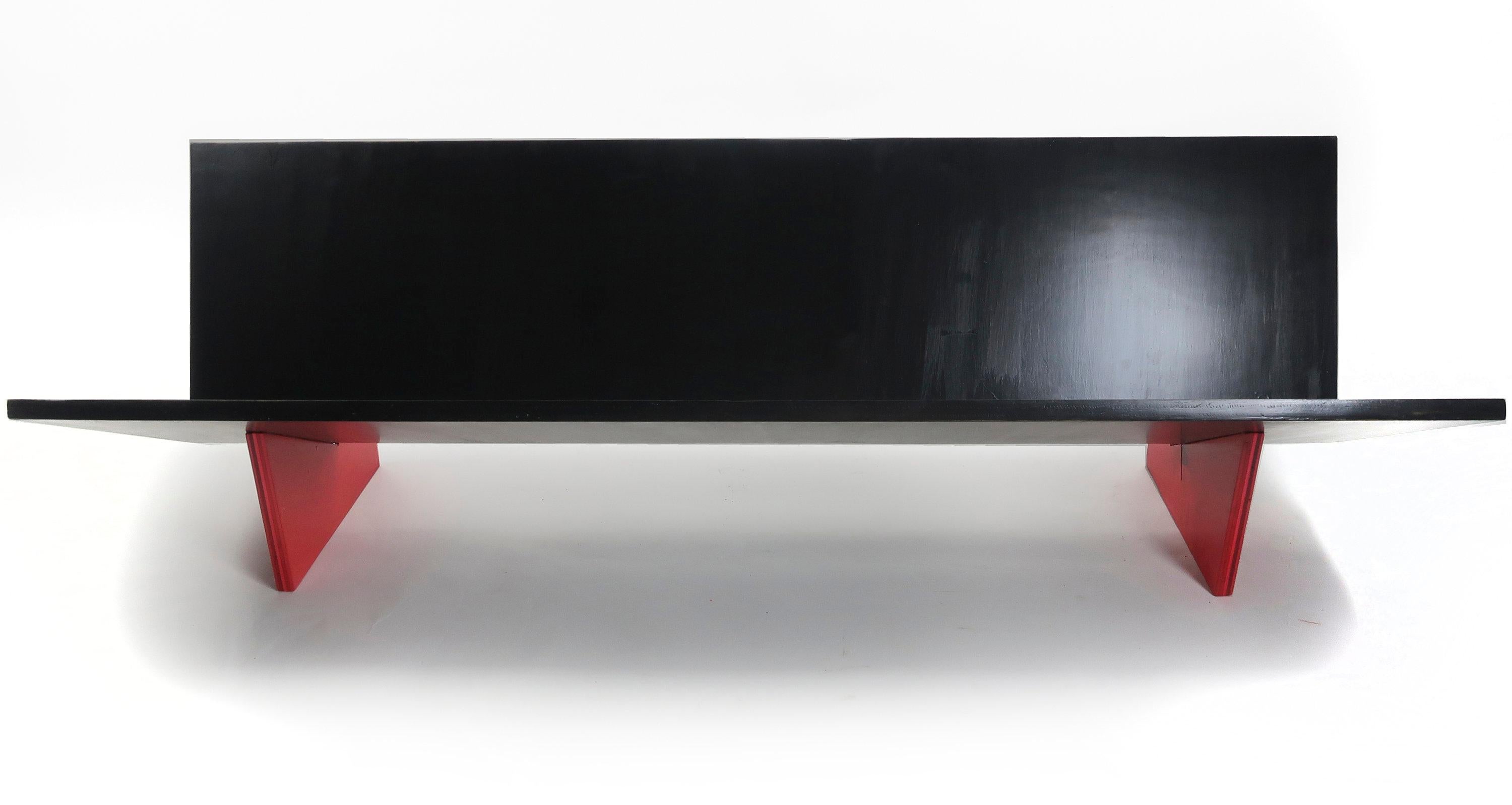 BG Record Shelf von Tenon Design, BG (amerikanisch)