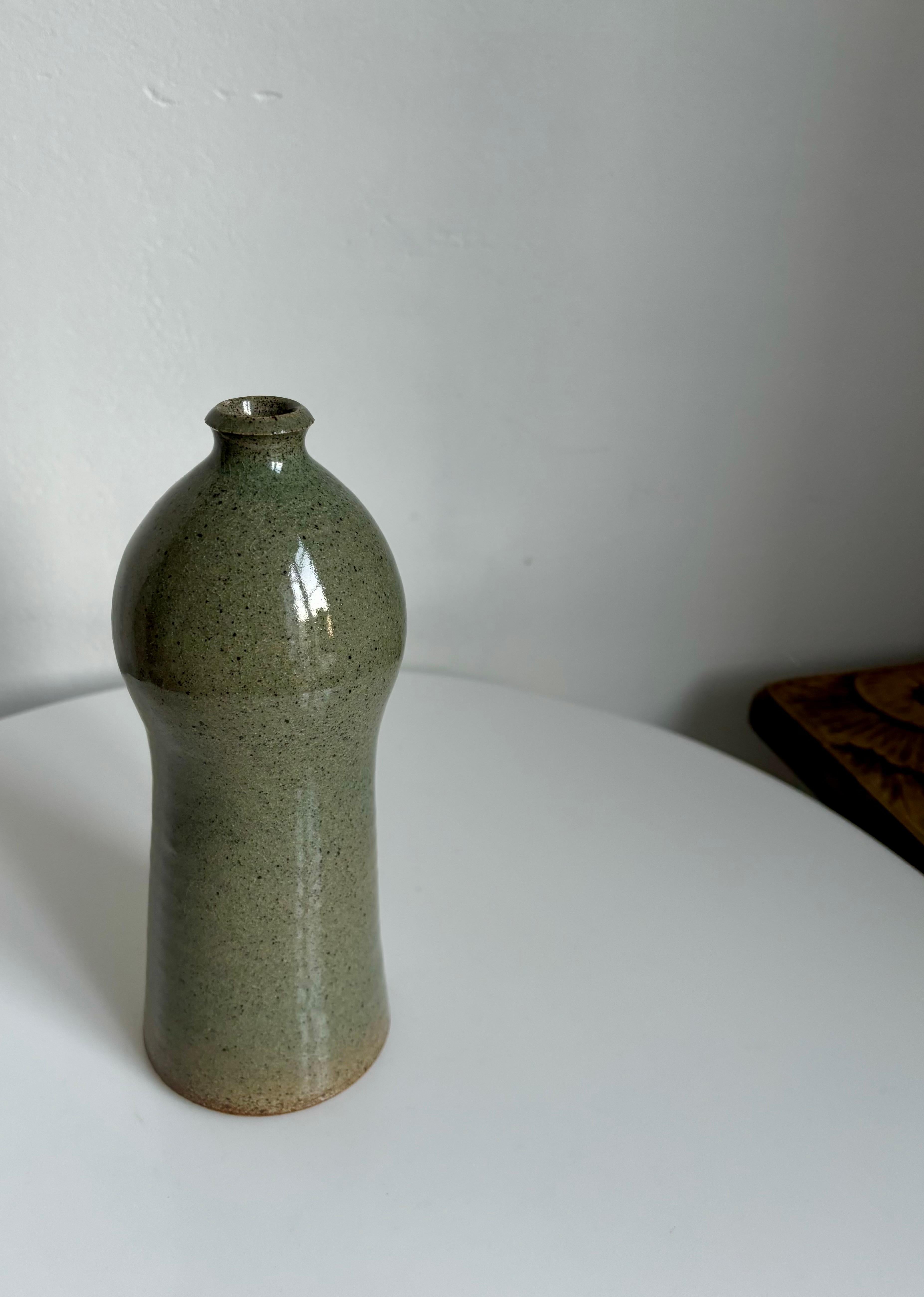 Bøgild Sage Green Organic Shaped Bottle Vase, 1970s In Good Condition For Sale In Copenhagen, DK