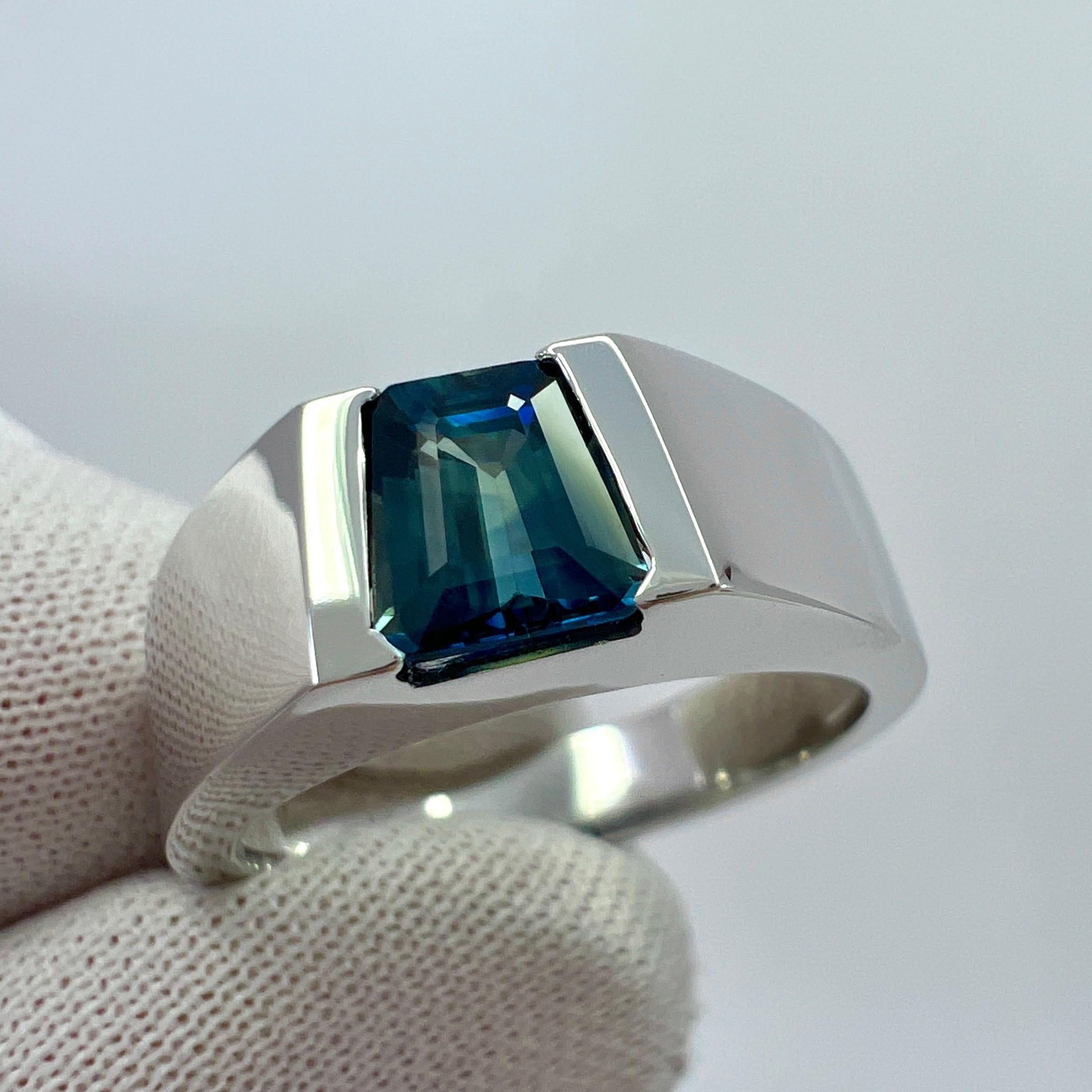Siegelbandring aus 18 Karat Weißgold mit zweifarbigem blau-grünem australischem Saphir im Fancy-Schliff 3