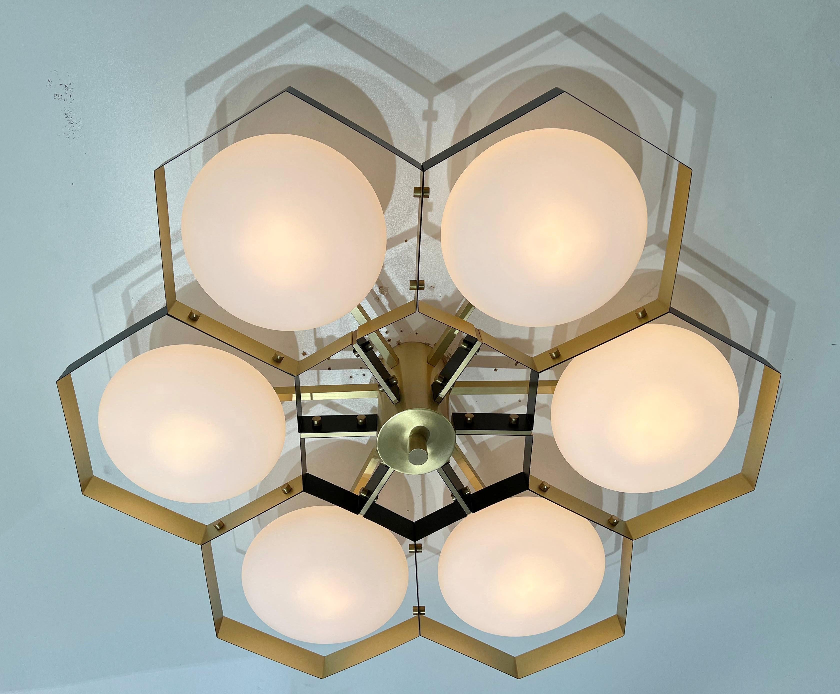 XXIe siècle et contemporain Ruche bicolore encastrée par Fabio Ltd en vente