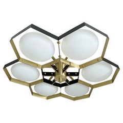 Alveare bicolore con montatura ad incasso di Fabio Ltd