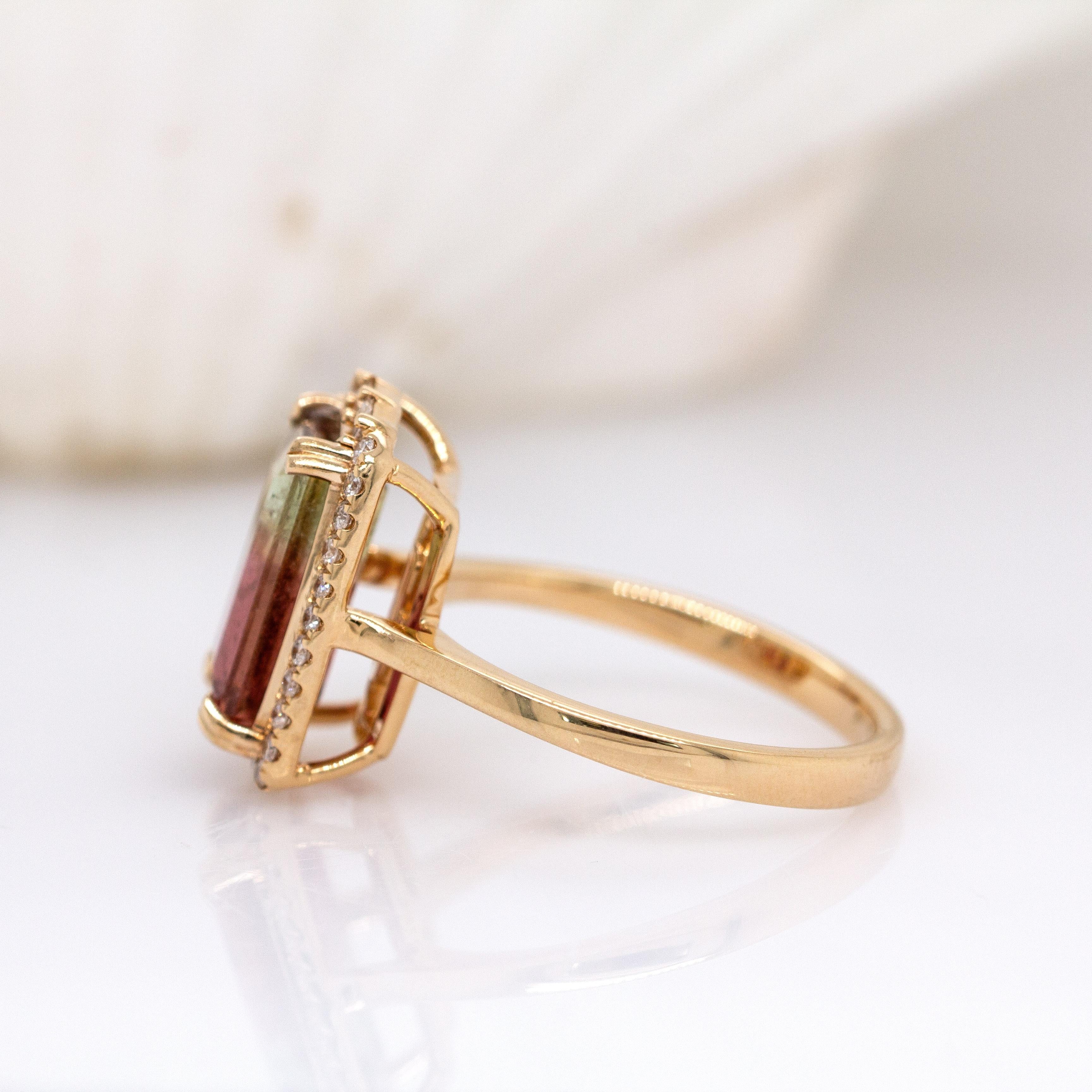 Women's Bi-Color Tourmaline W Natural Diamond Accents in 14k Solid Yellow Gold  12x8mm For Sale