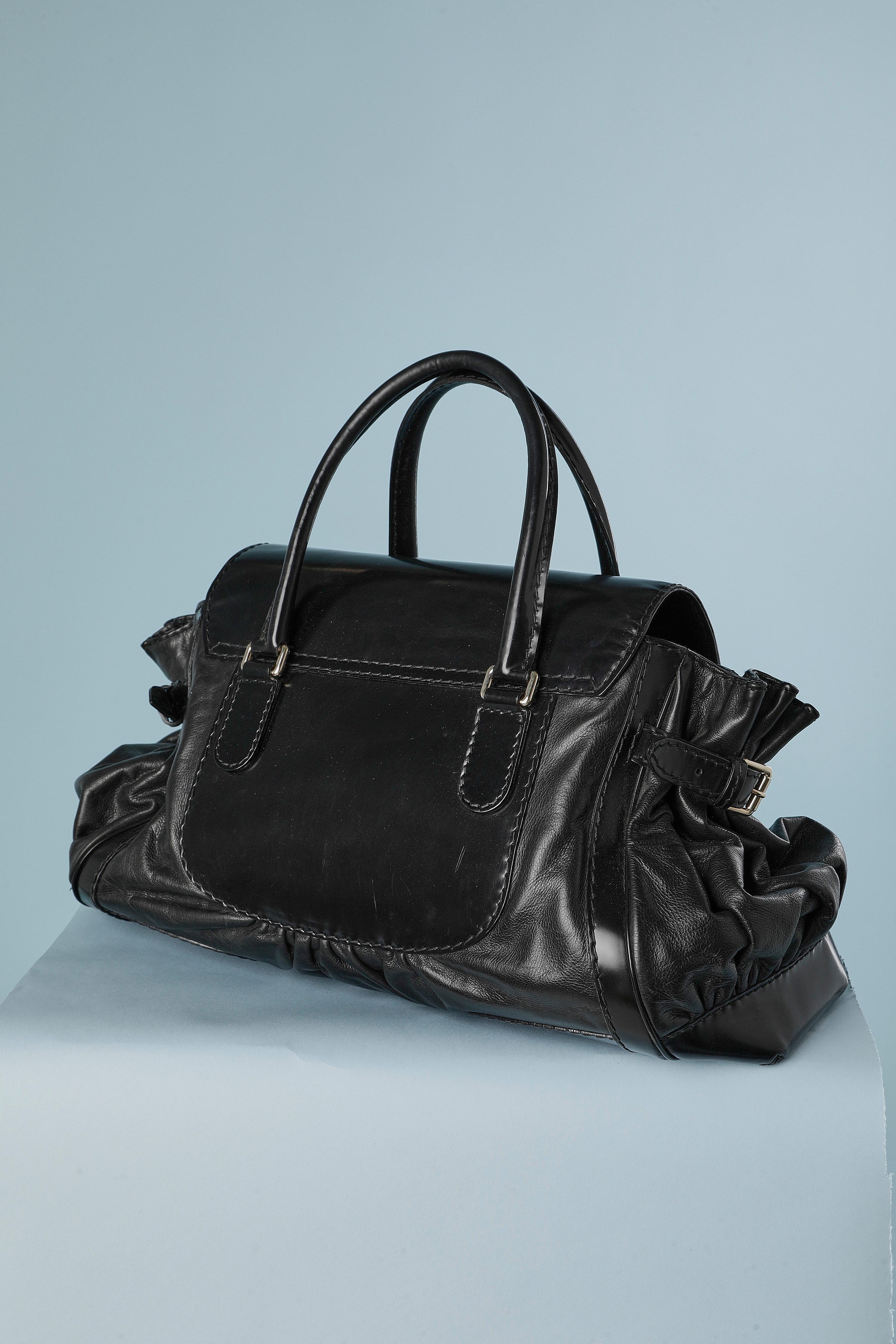 Bi-leather top handle bag with silver metal buckle on the front GUCCI In Good Condition For Sale In Saint-Ouen-Sur-Seine, FR