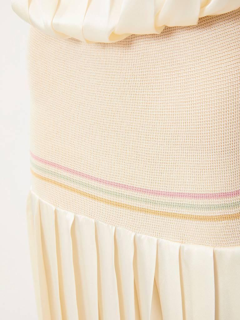 Biagiotti Tennis-Kleid aus plissierter Seide (Beige) im Angebot