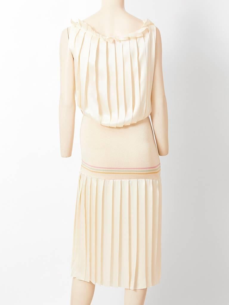 Biagiotti Tennis-Kleid aus plissierter Seide im Zustand „Hervorragend“ im Angebot in New York, NY