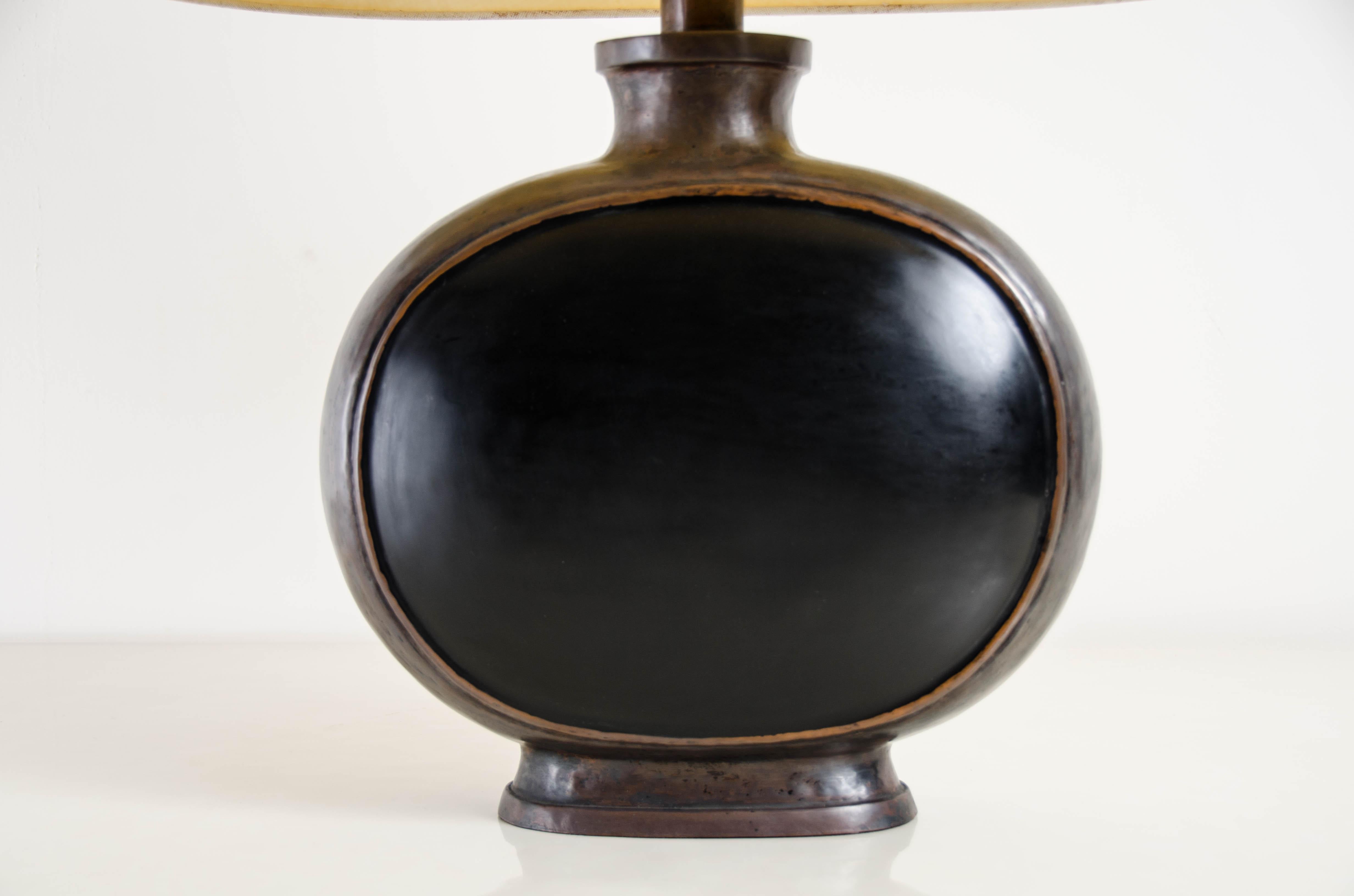 Contemporary Bian Hu Table Lamp, Black Lacquer and Copper by Robert Kuo, Hand Repoussé For Sale