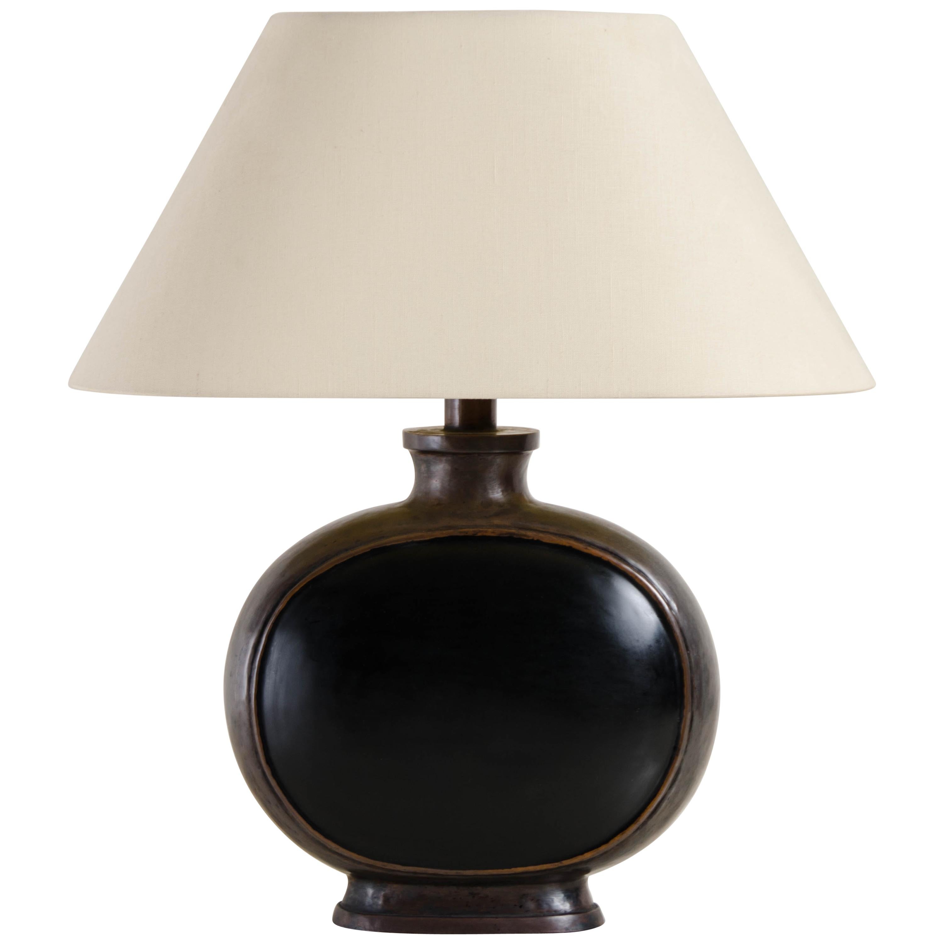 Bian Hu Table Lamp, Black Lacquer and Copper by Robert Kuo, Hand Repoussé For Sale