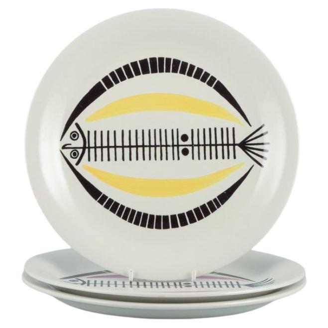 Bibi Breger para Gustavsberg, Suecia, Tres platos de loza "Spätta