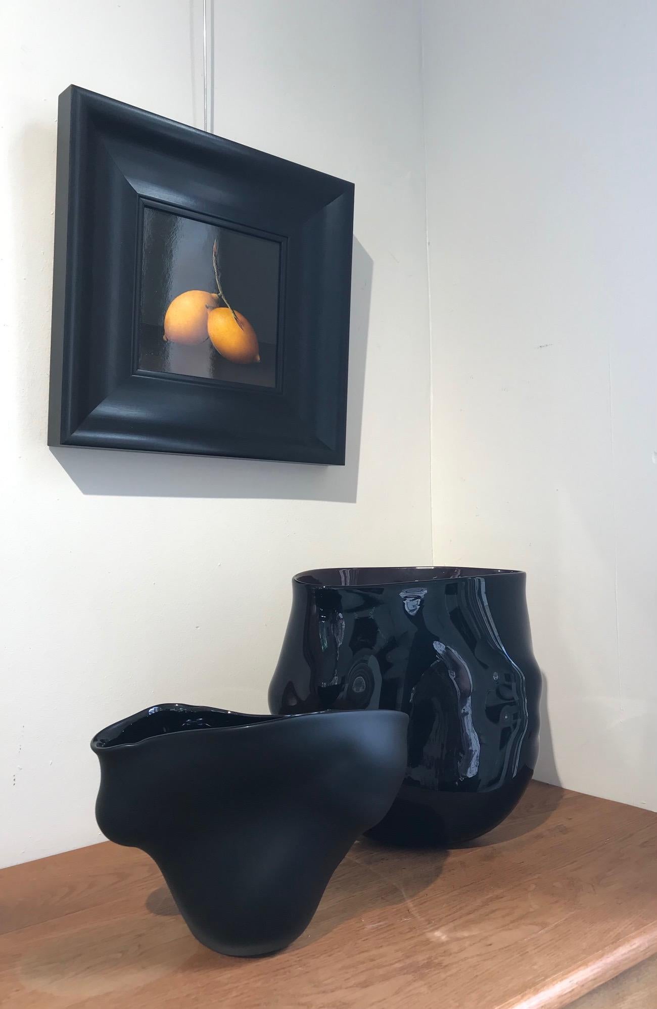 Sculpture contemporaine en verre soufflé ''Torso'' en noir et Brown 3