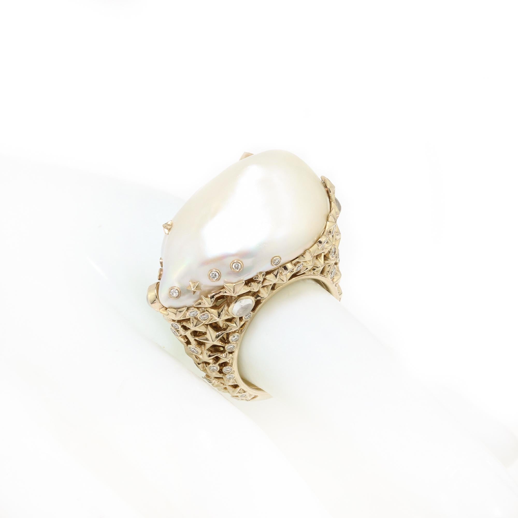 Bibi Van Der Velden 18kt yellow gold Moonstone pearl diamond ring
Designer : Bibi Van Der Velden ( Dutch Jewellery Designer )
Made in USA.
Fully hallmarked.

Bibi van der Velden reimagines the natural world through a whimsical, otherworldly lens