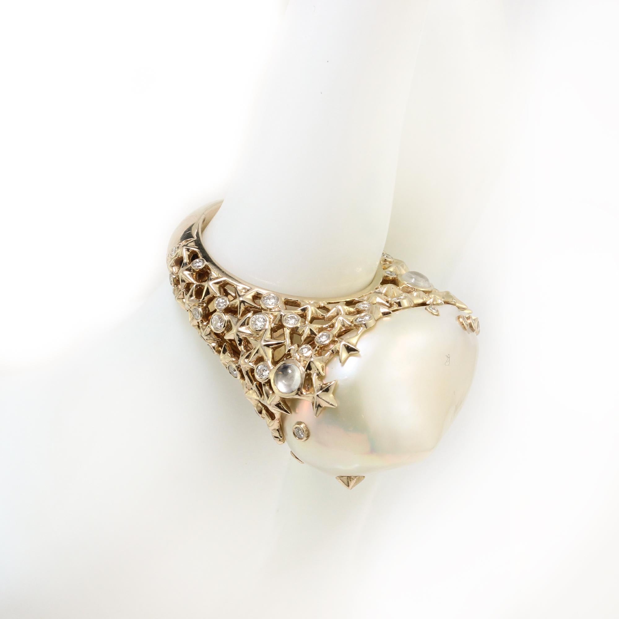 Bibi Van Der Velden 18kt Yellow Gold Moonstone Pearl Diamond Ring In Excellent Condition In Braintree, GB