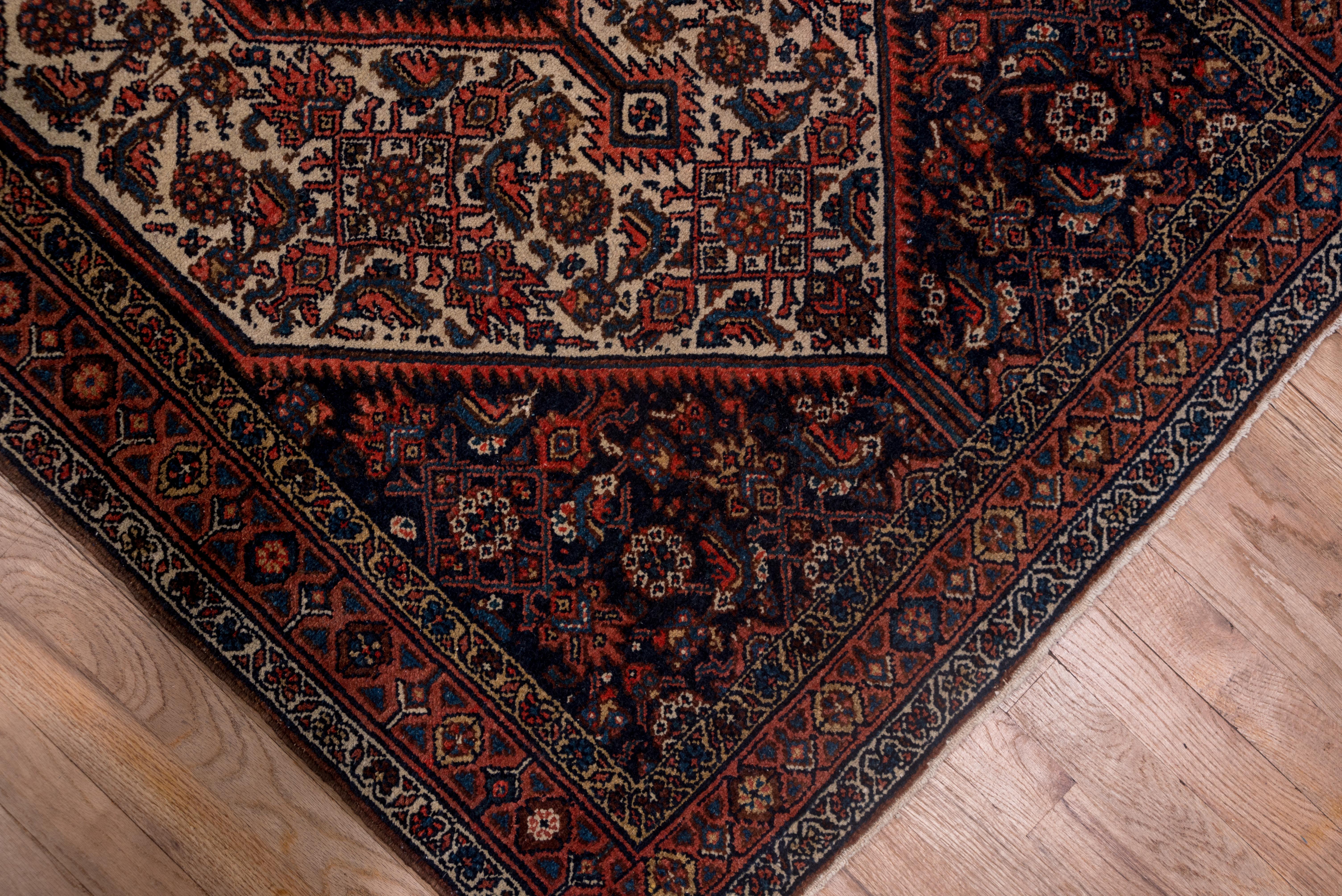 Bibikabad Runner, Antiguo, circa 1930s Anudado a mano en venta