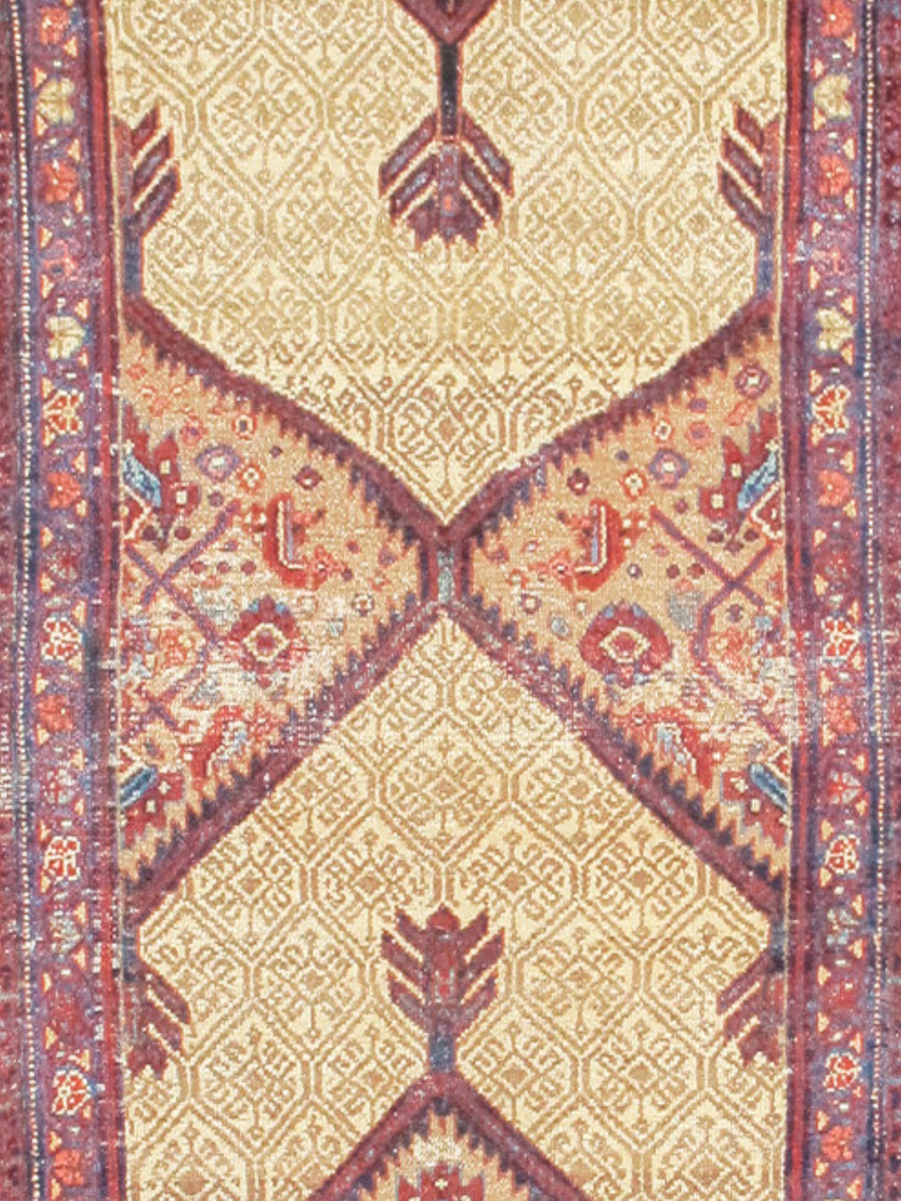 Bibikibad-Läufer, um 1900 (Persisch) im Angebot