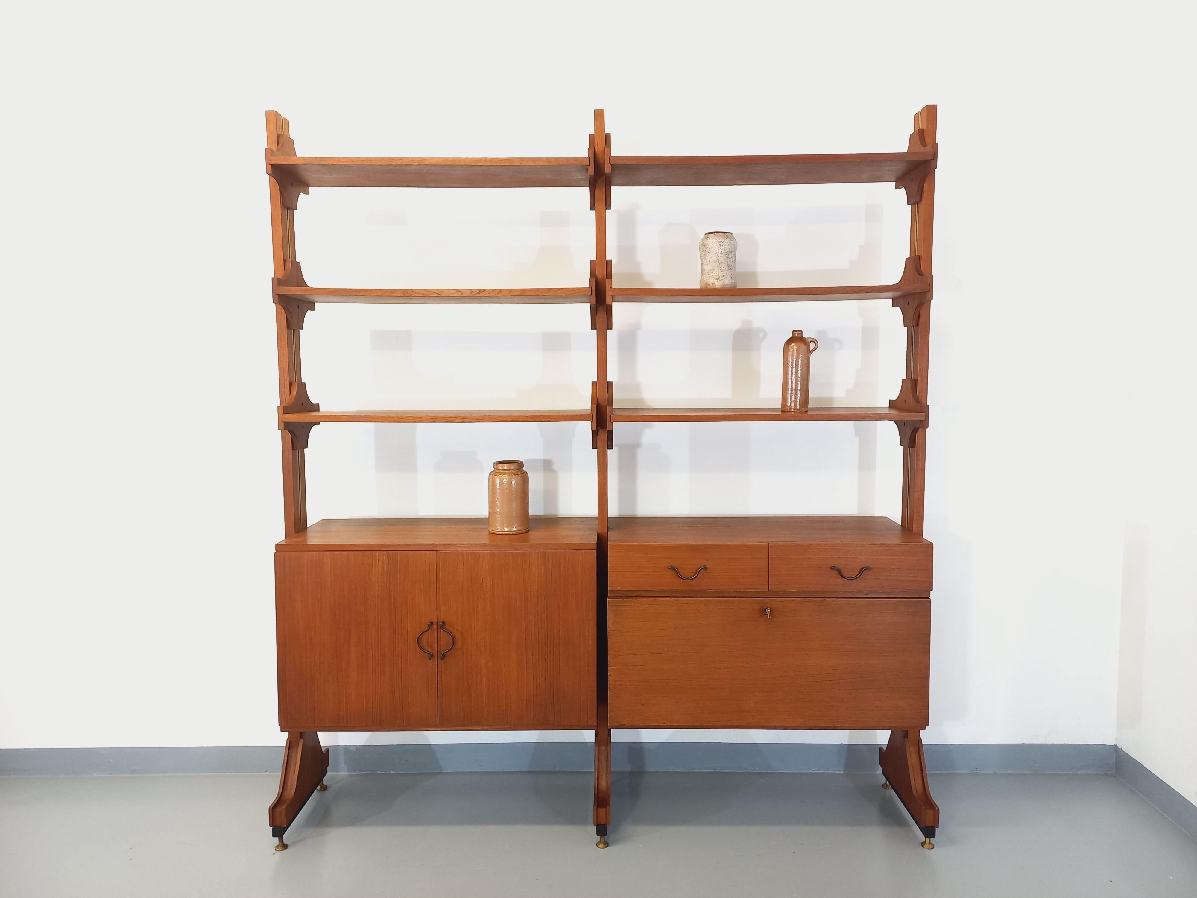 Bibliothèque étagère double modulable vintage en teck des années 60 Moderno de mediados de siglo en venta