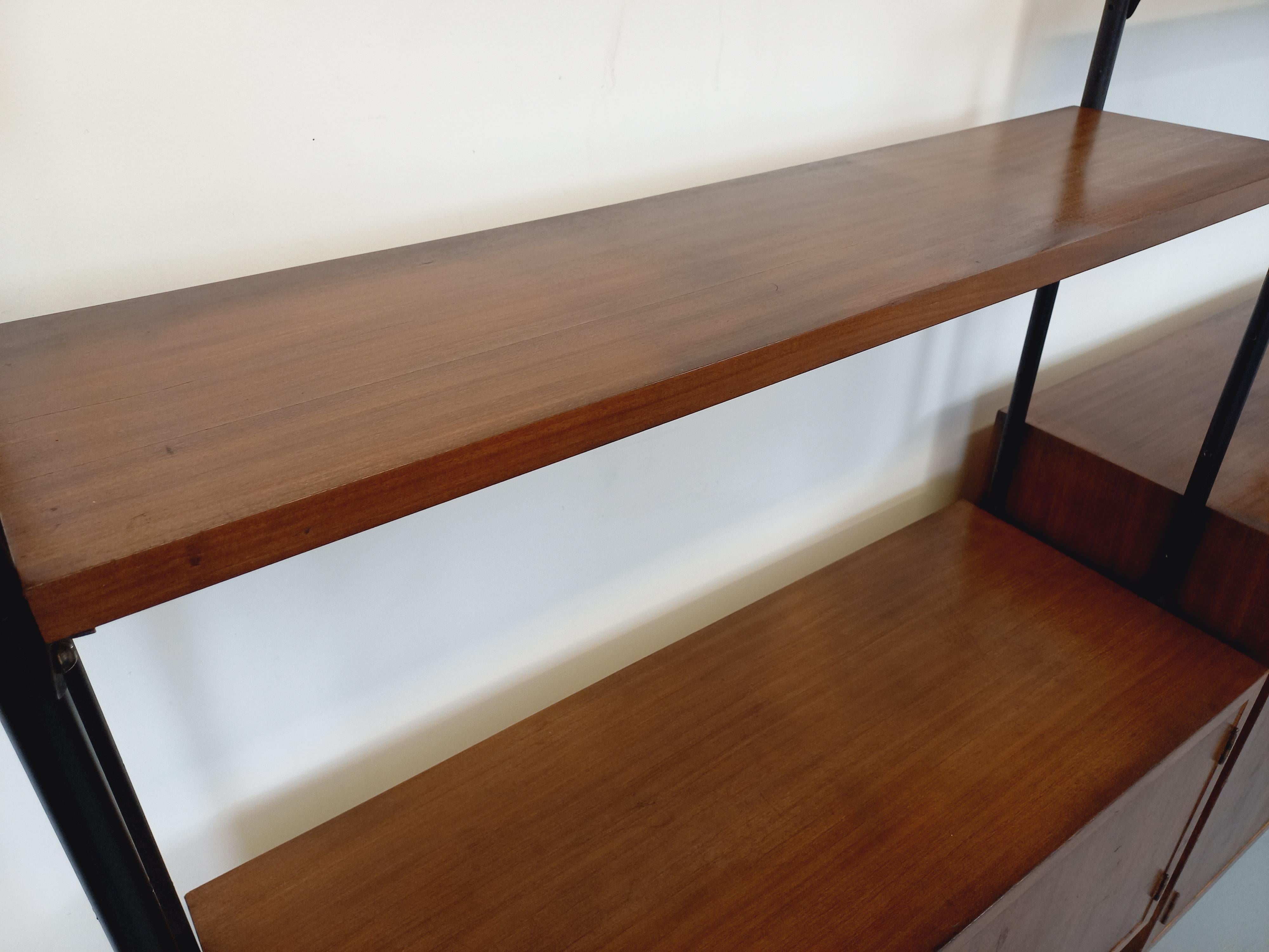 Biblioteca d'epoca italiana doppiamente modulabile in bois e métal in vendita 5