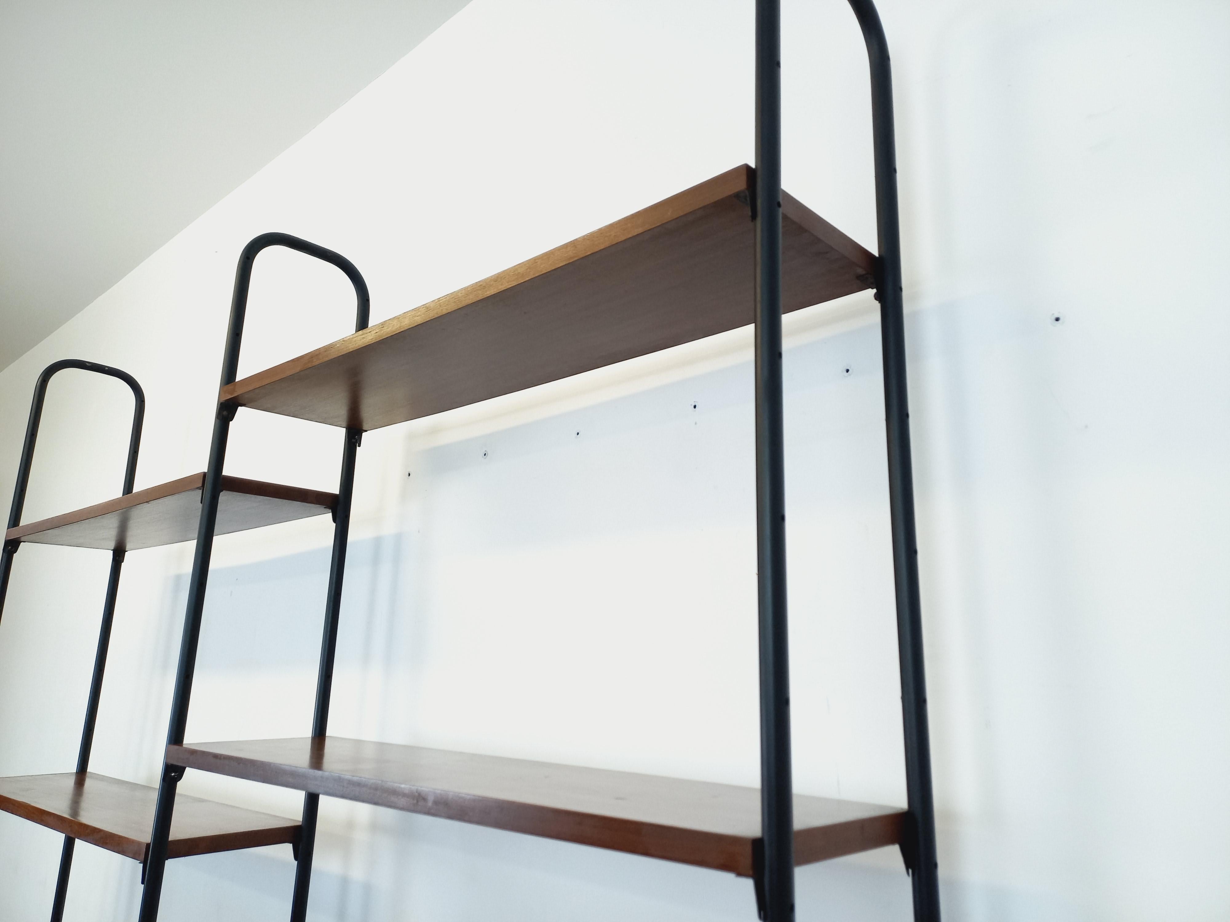 Metà XX secolo Biblioteca d'epoca italiana doppiamente modulabile in bois e métal in vendita
