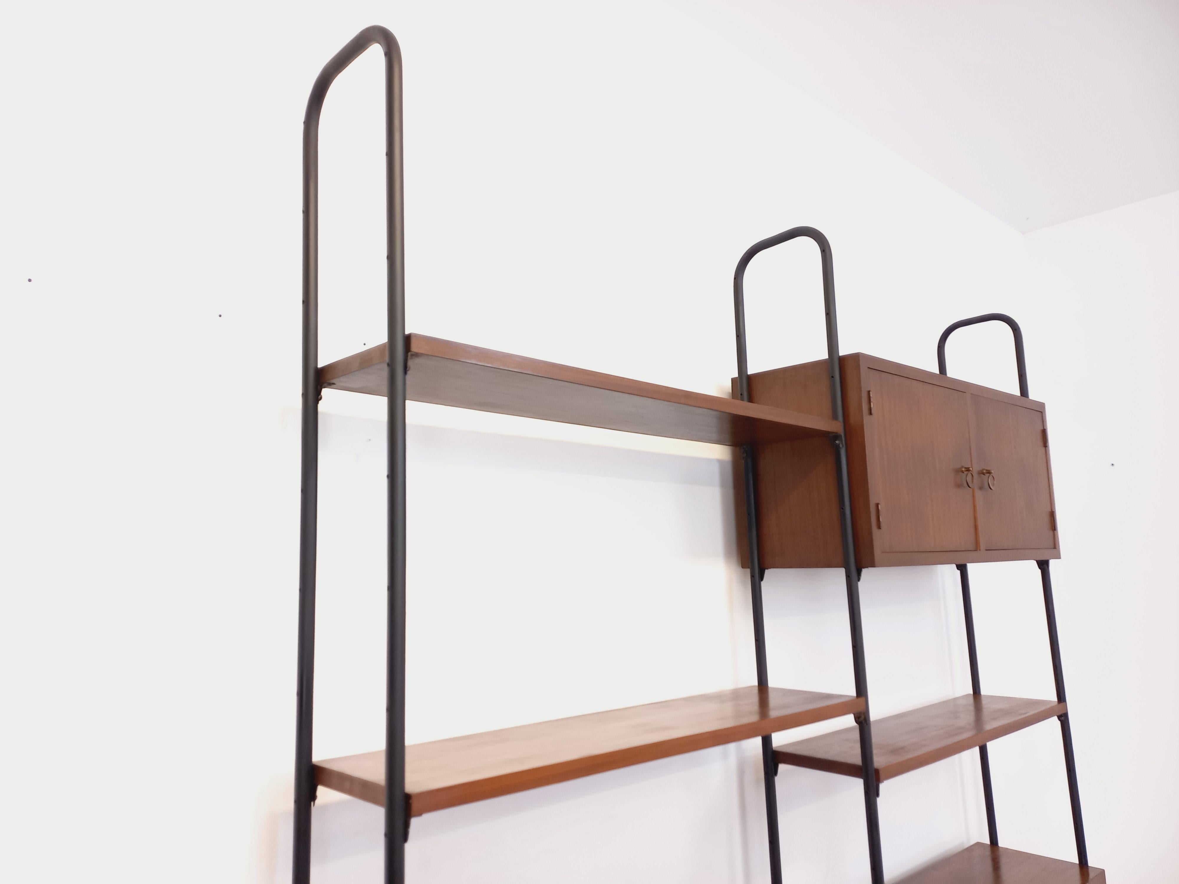 Metà XX secolo Bibliothèque étagère italienne double modulable vintage en bois et métal in vendita