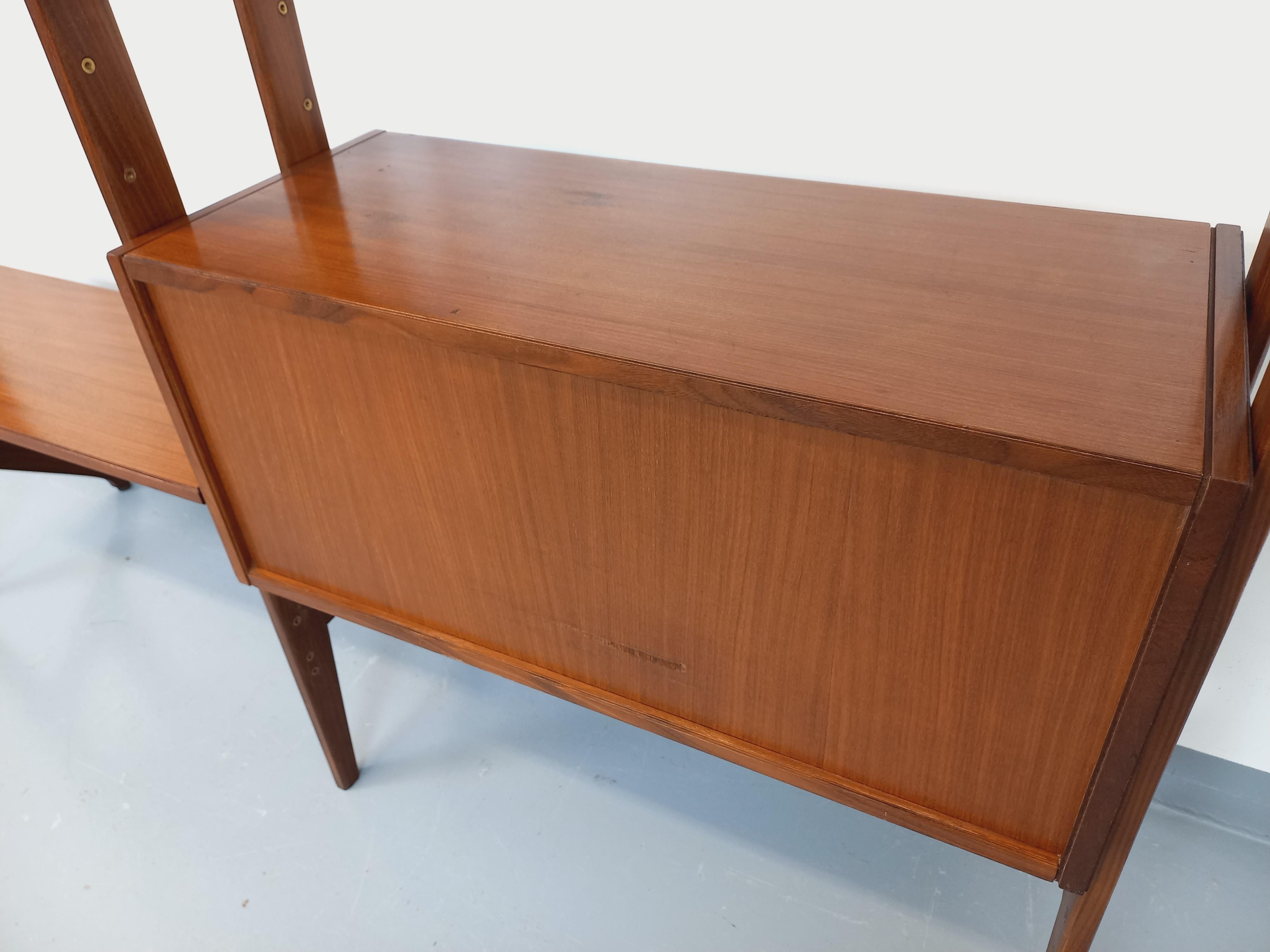Biblioteca italiana doppiamente modulabile vintage in legno degli anni '60 in vendita 5