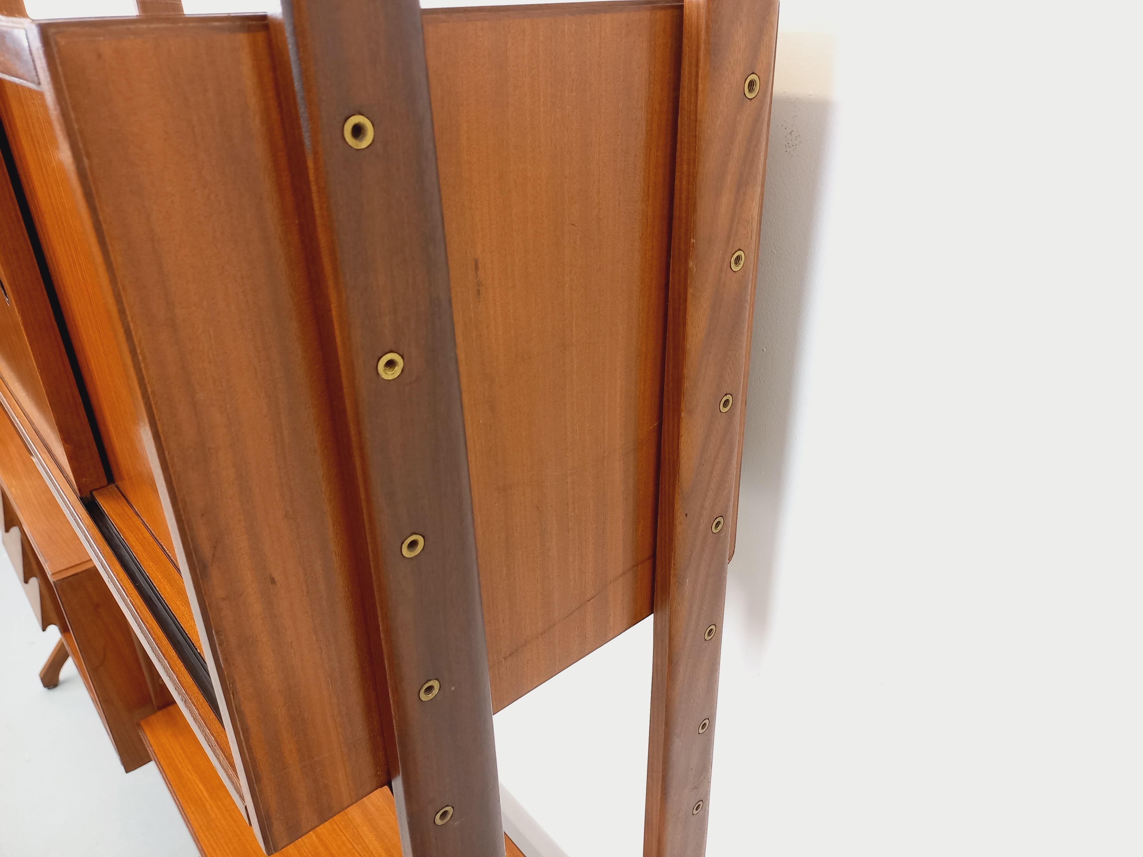 Biblioteca italiana doppiamente modulabile vintage in legno degli anni '60 In condizioni buone in vendita a BESANÇON, FR
