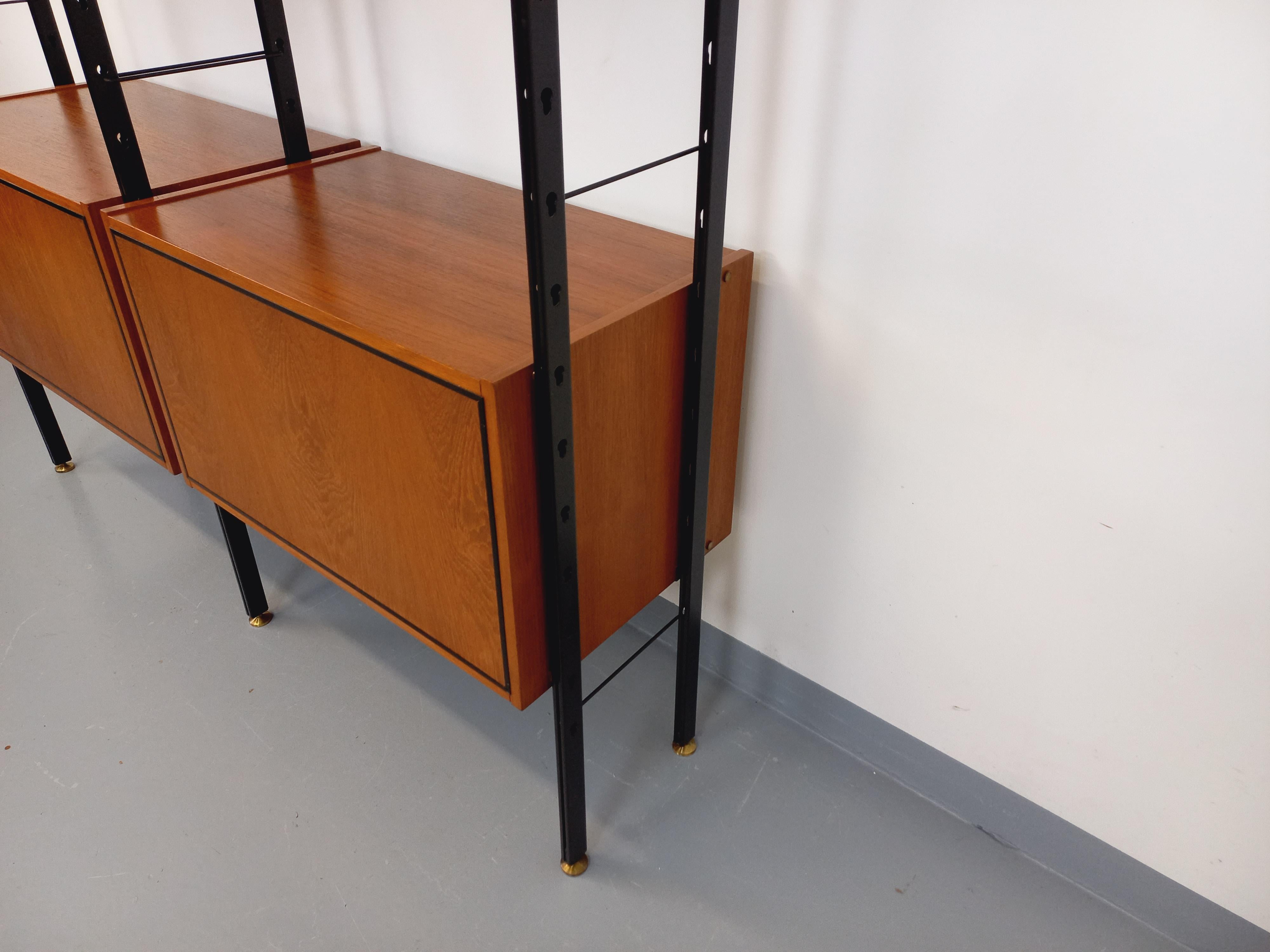 Biblioteca d'epoca italiana doppia modulabile in teck e métal in vendita 9
