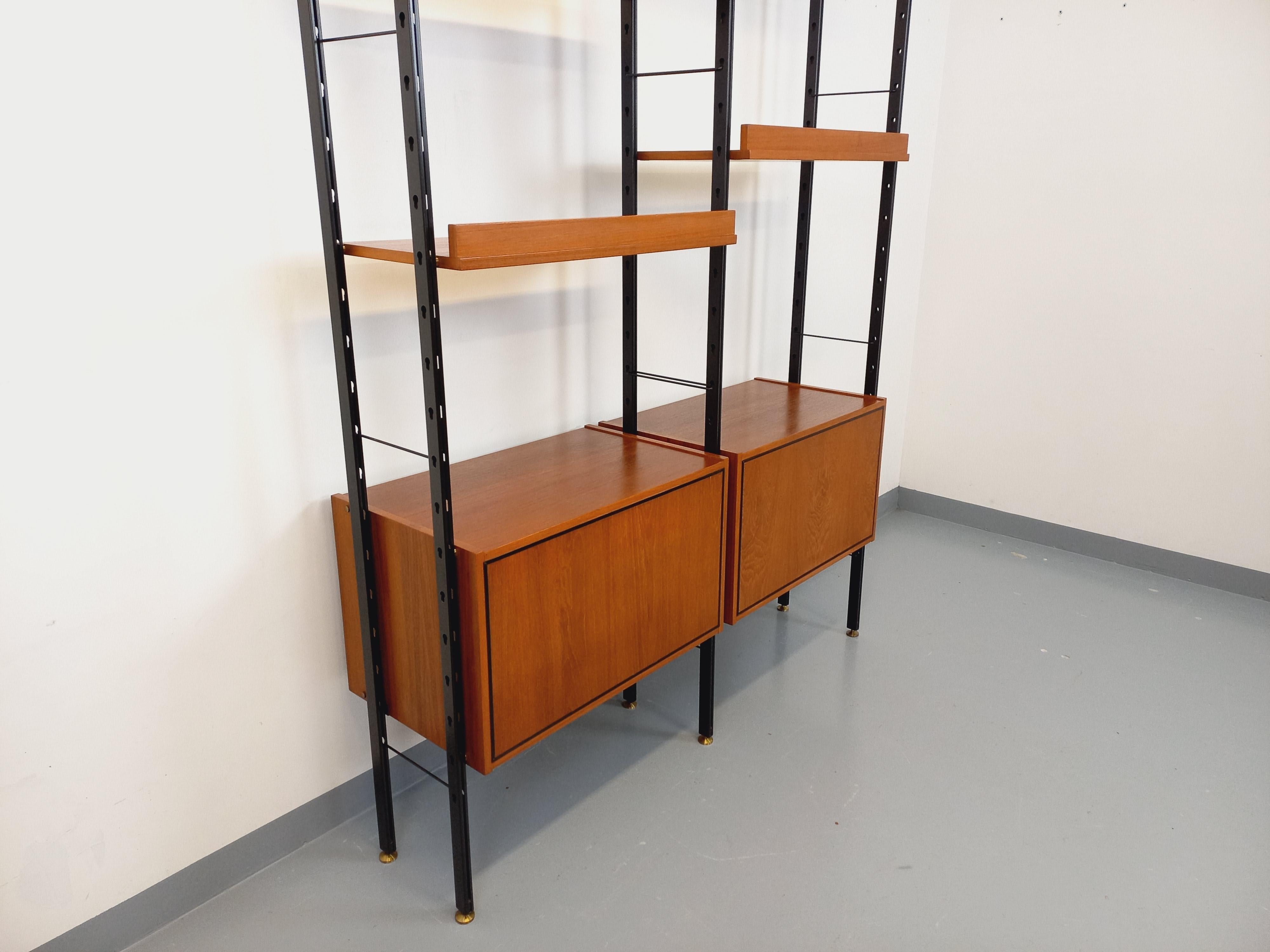 Biblioteca d'epoca italiana doppia modulabile in teck e métal in vendita 10
