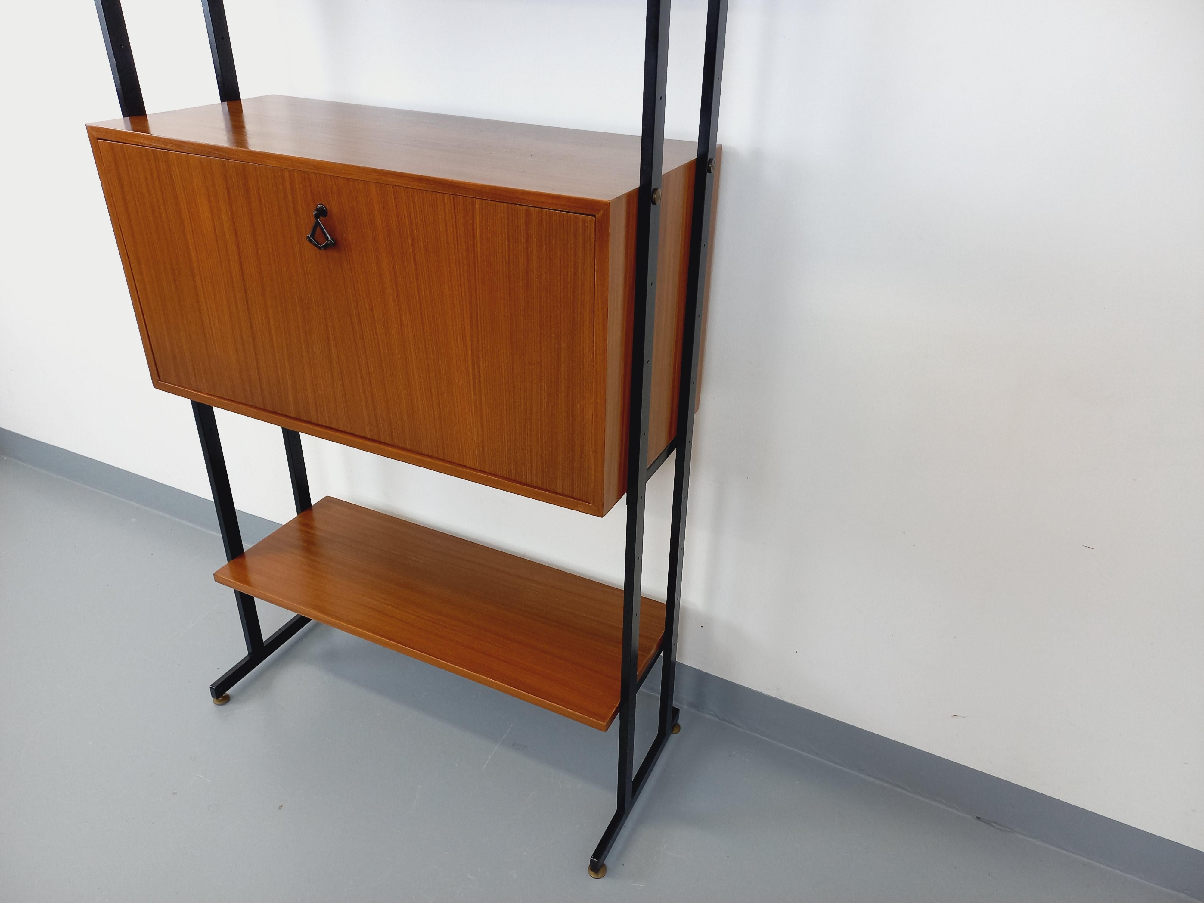 Bibliothèque étagère italienne modulable vintage en teck et métal des années 60 4