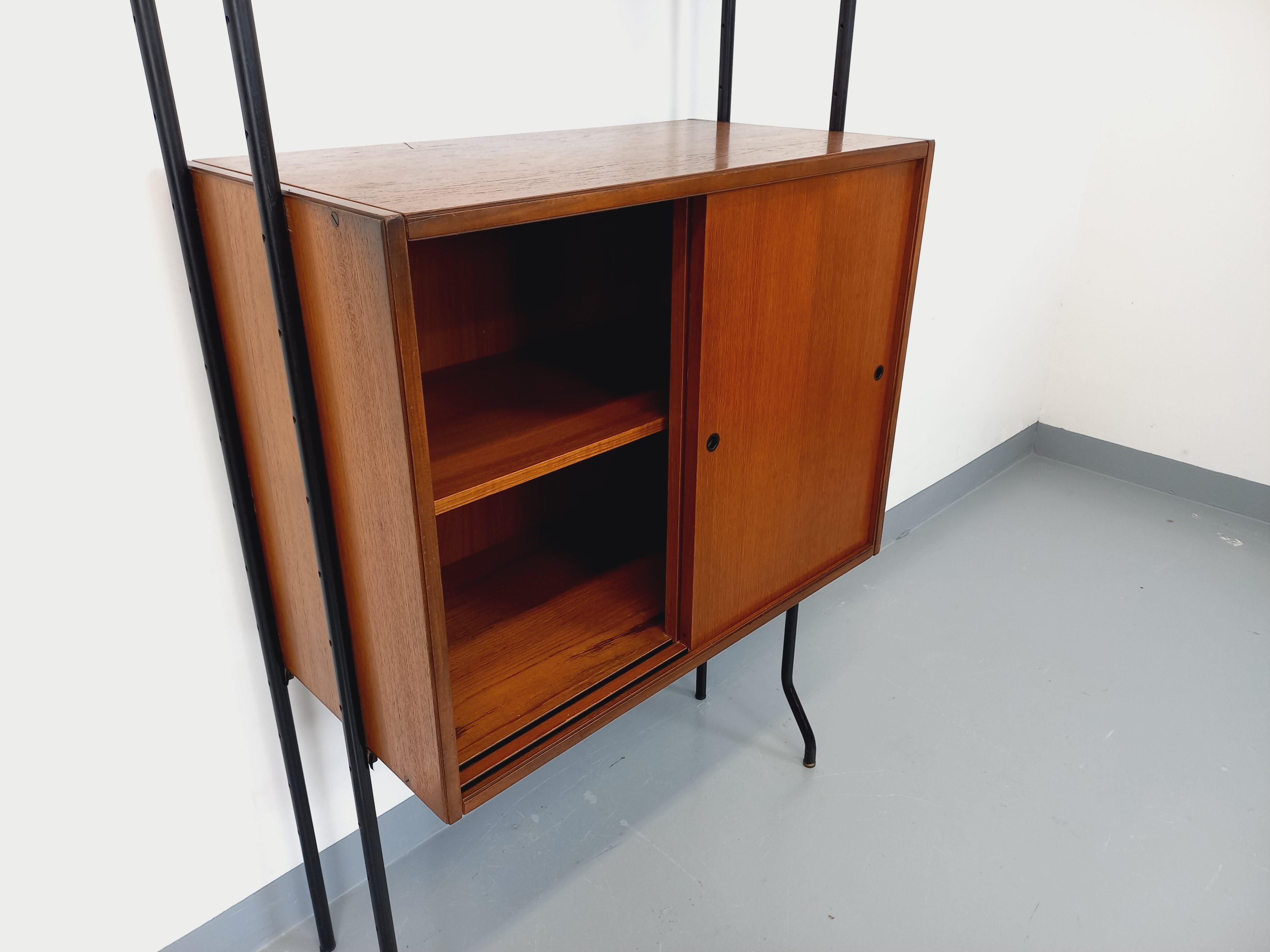 Bibliothèque étagère italienne modulable vintage en teck et métal des années 60 en vente 5