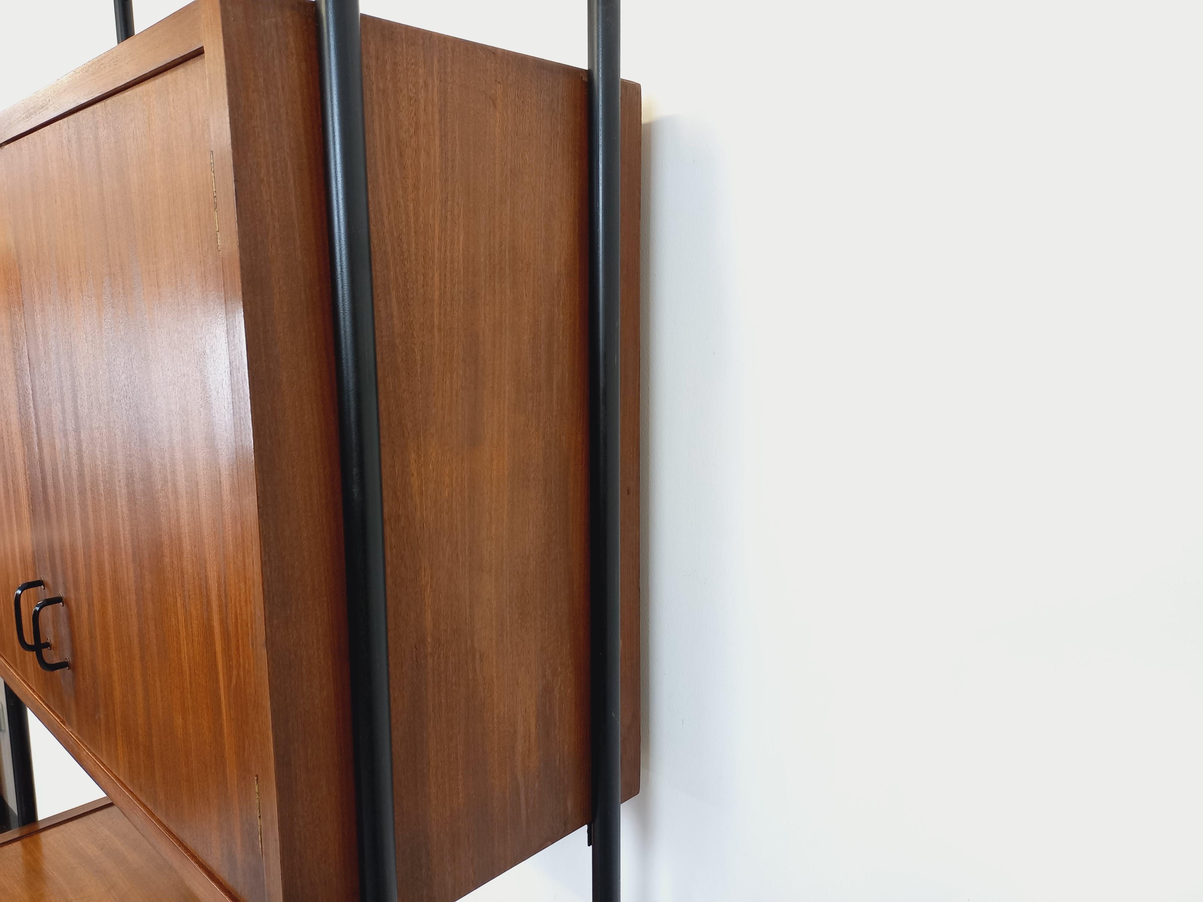 Bibliothèque étagère italienne modulable vintage en teck, métal et mélaminé en venta 8