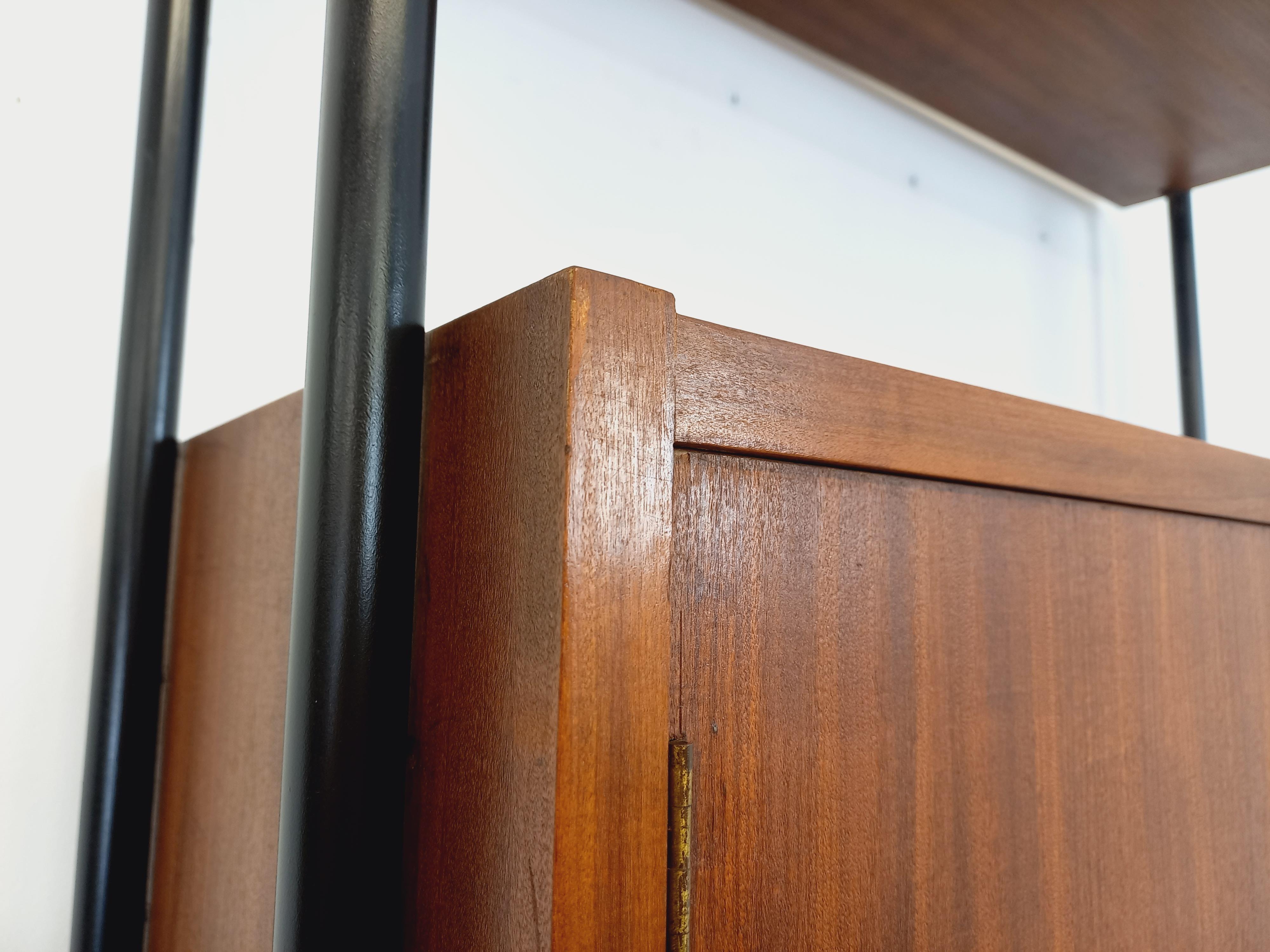 Bibliothèque étagère italienne modulable vintage en teck, métal et mélaminé en venta 12