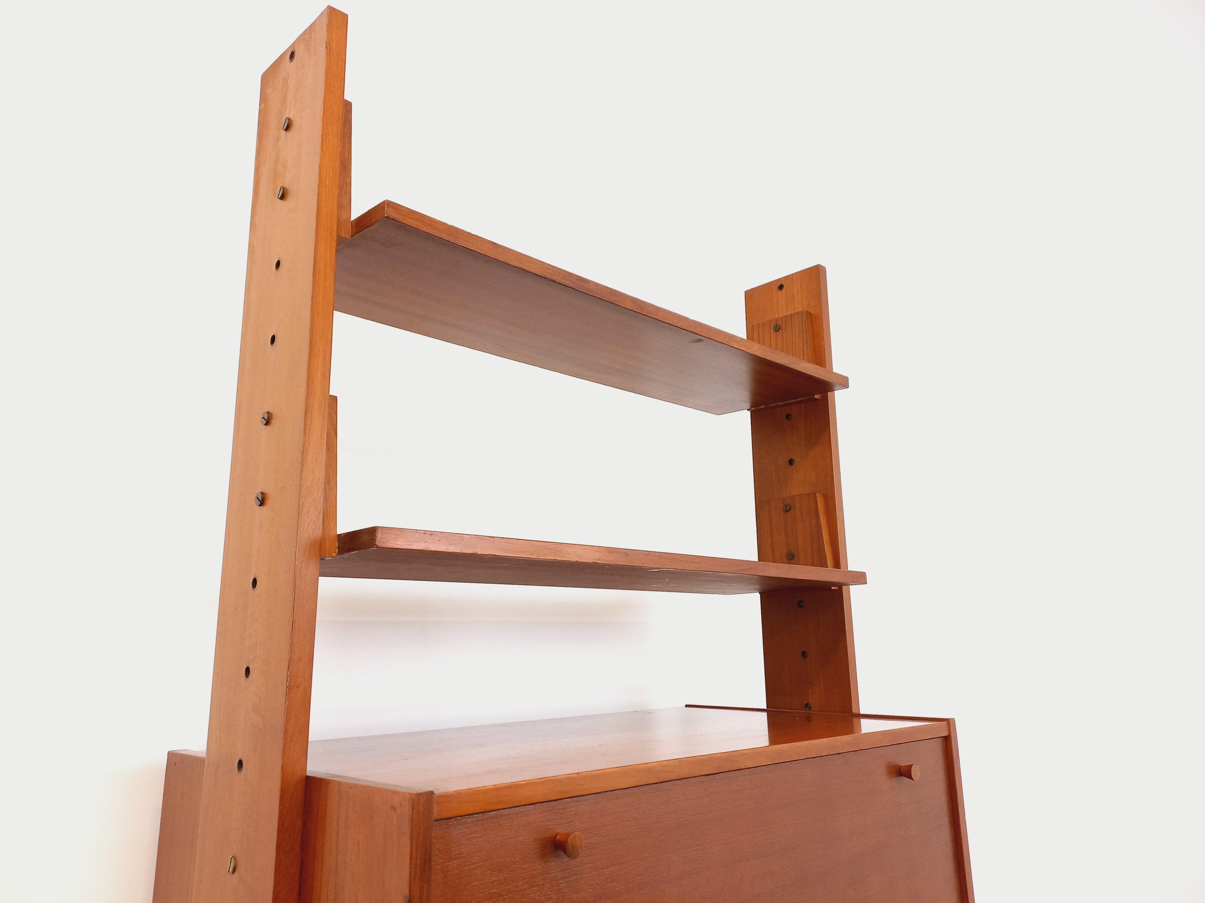 Libreria d'epoca in legno modulabile degli anni '60 in vendita 9