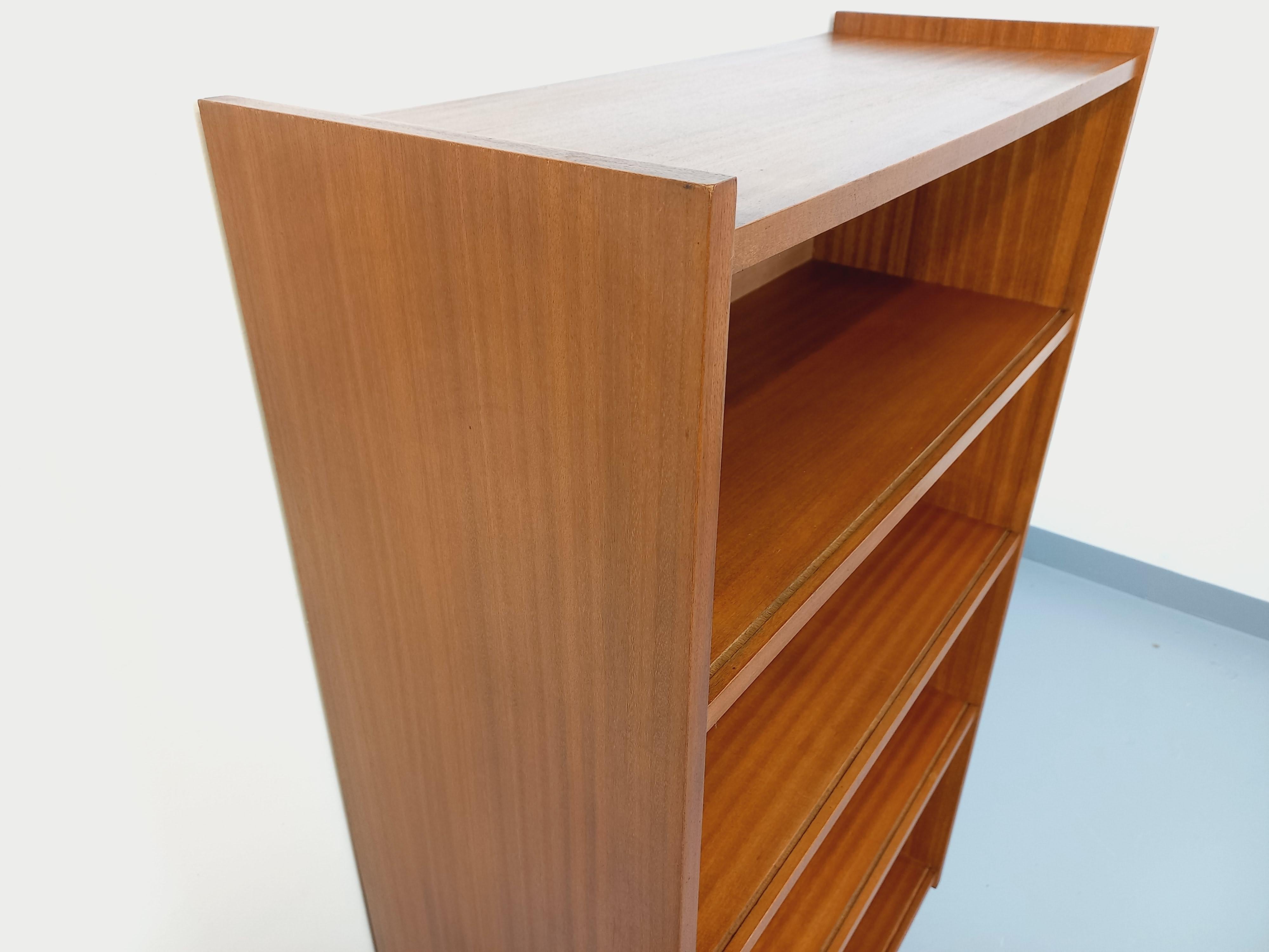 Biblioteca d'epoca in stile bois teck degli anni 60 in vendita 4