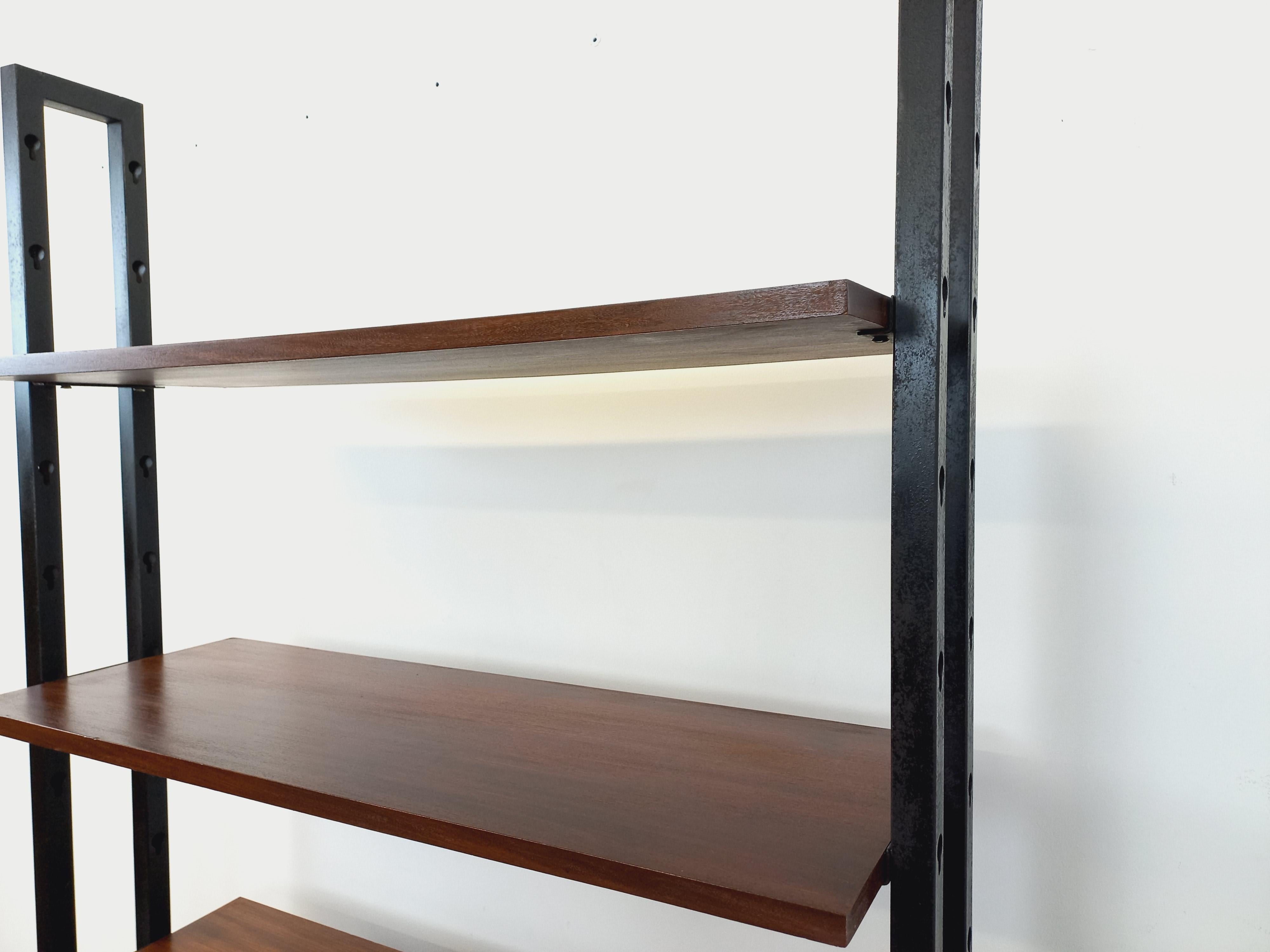 Bibliothèque étagère vintage en teck et métal des années 60 5