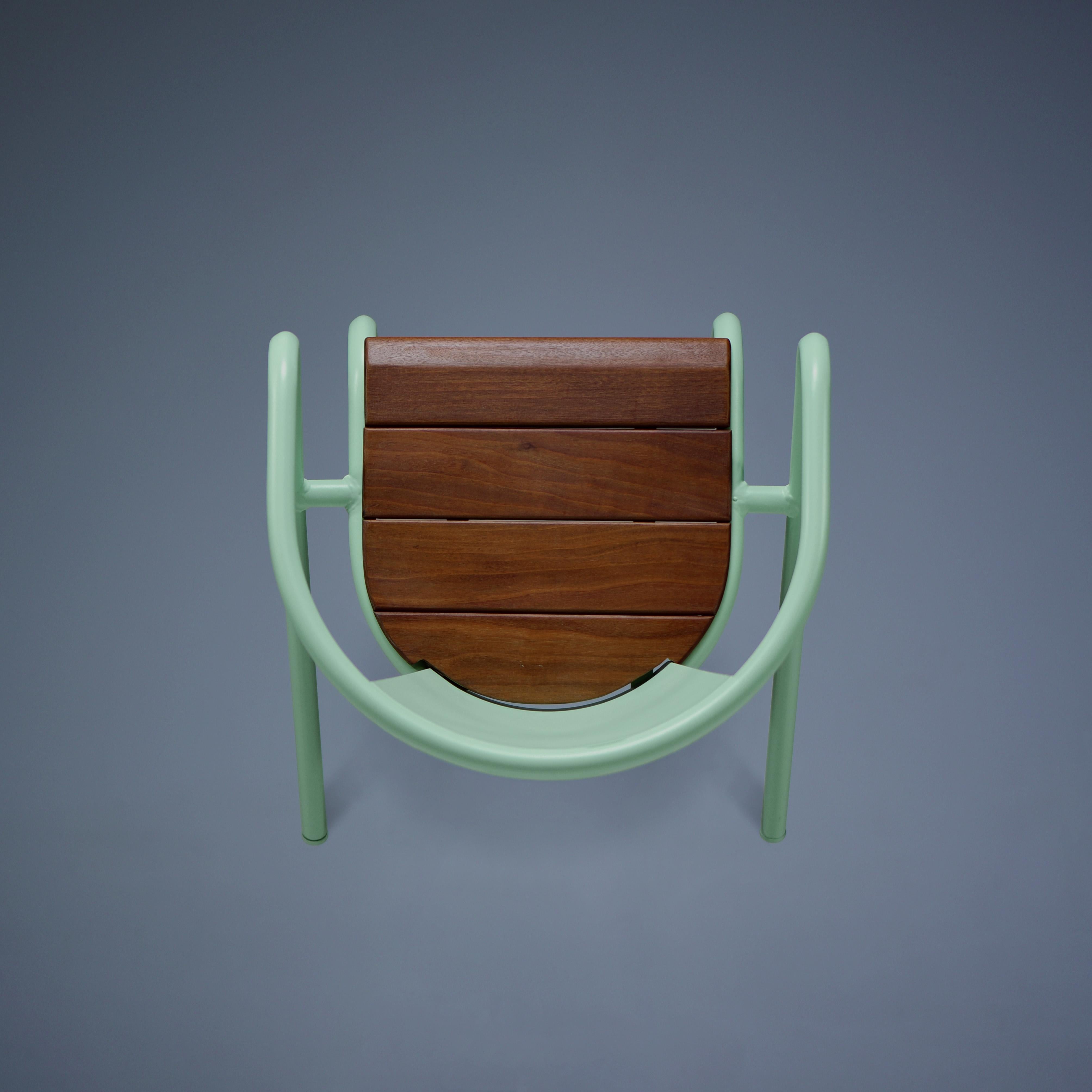 BICAchair Modern Outdoor Steel Armchair Pastel Green with Ipê Wood Slabs In New Condition For Sale In Agualva-Cacém, PT
