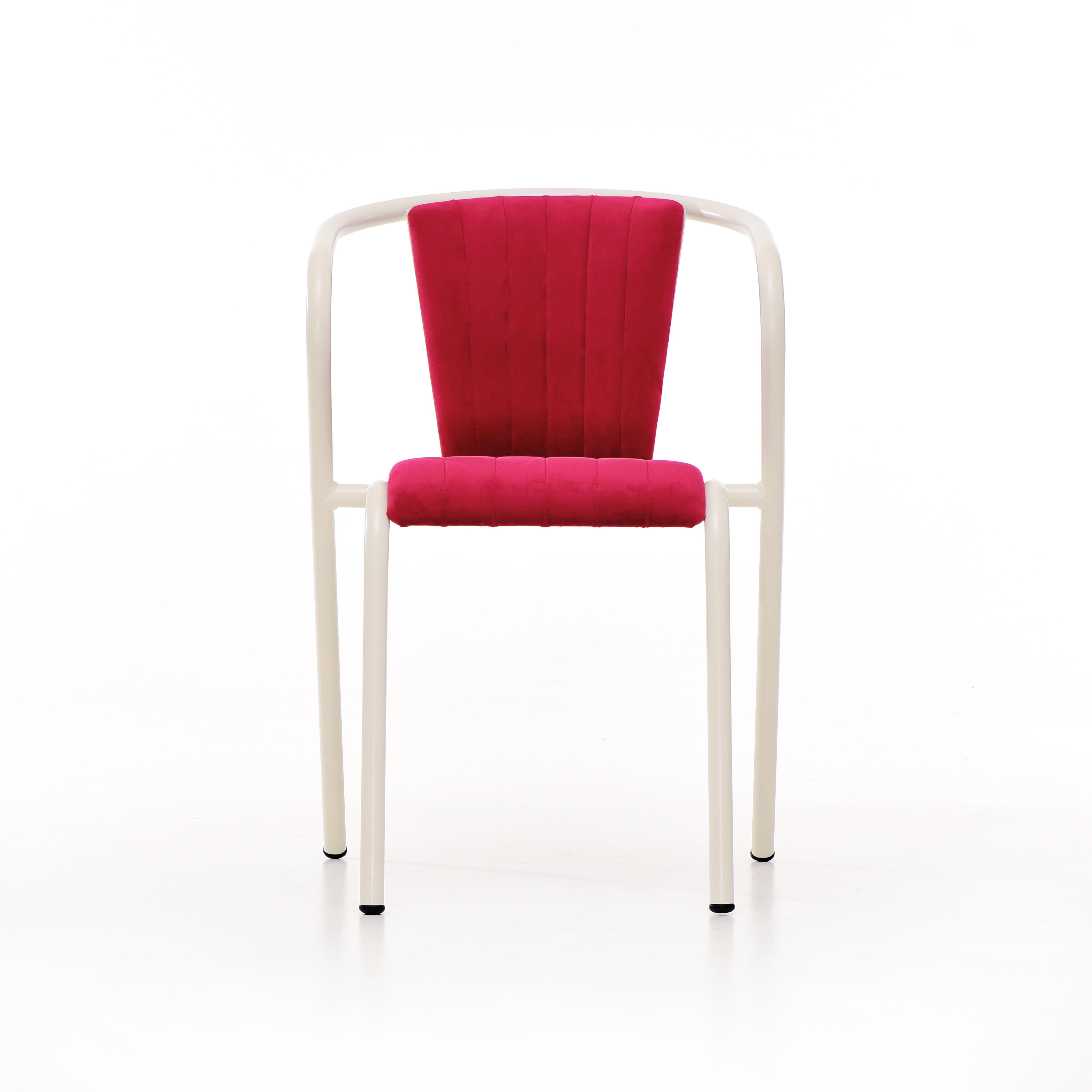 BICAchair is a stackable steel dining armchair made from recycled and recyclable steel, finished with our premium selection of powder-coating colors, in this case in an off-white color, that transforms a Classic in something new and vibrant. The