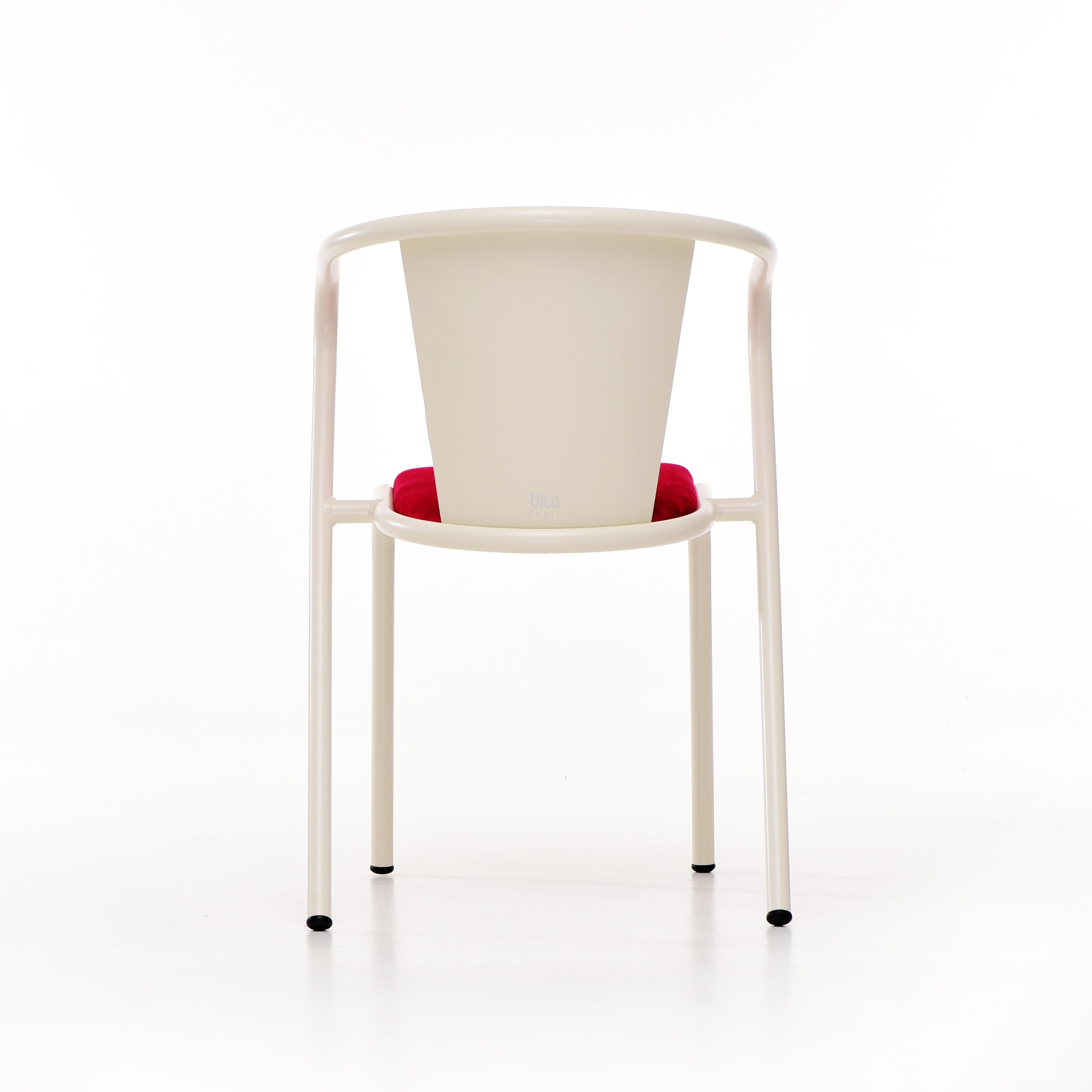 BICAchair Modern Steel Armchair Oyster White, Upholstery in Soft Velvet In New Condition For Sale In Agualva-Cacém, PT