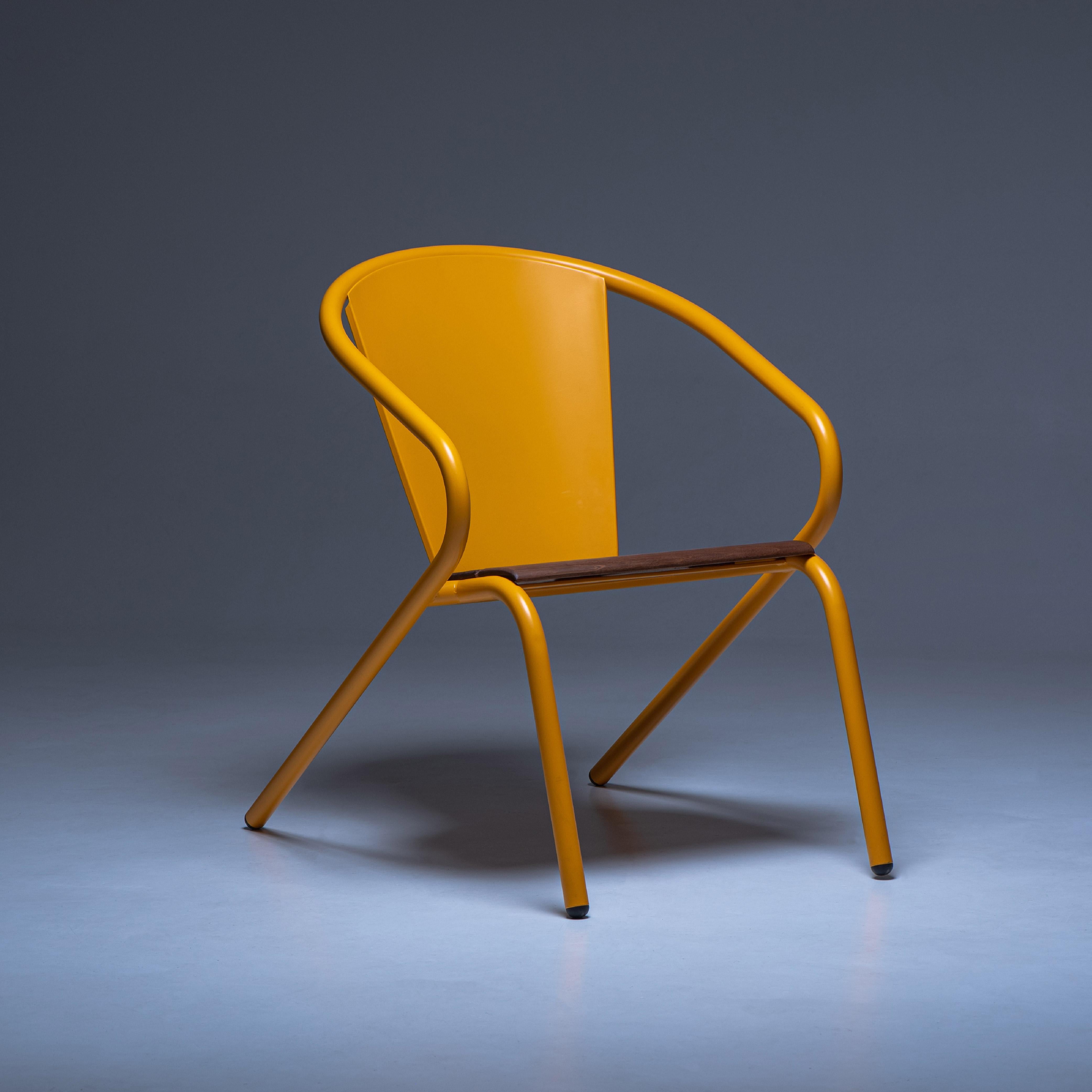 BICAlounge Moderner Lounge-Sessel aus Stahl für den Außenbereich Melonengelb mit Ipê-Holzplatten (Portugiesisch) im Angebot