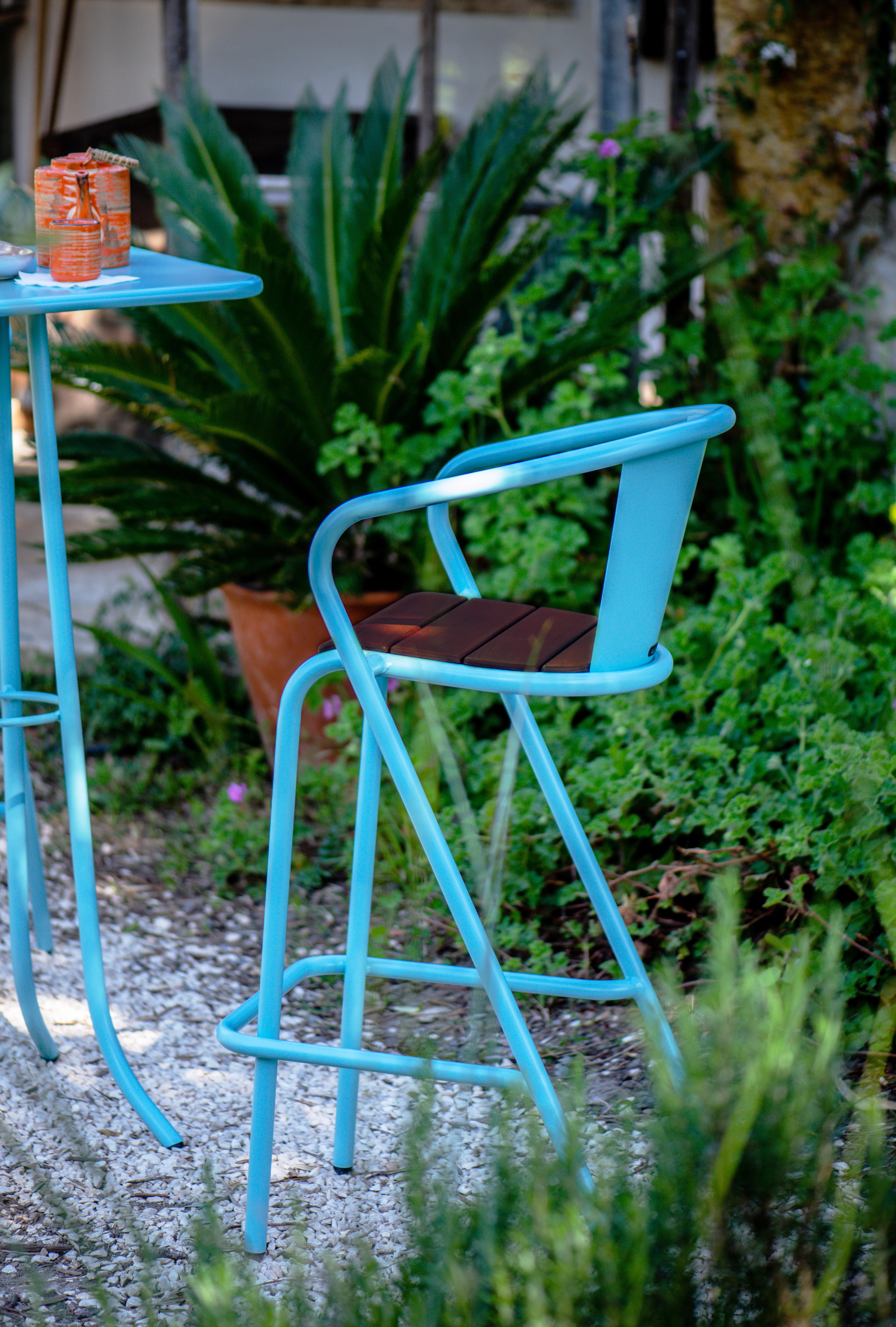 Metal BICAstool Modern Outdoor Steel High Stool Chair Turquoise with Ipê Wood Slabs For Sale