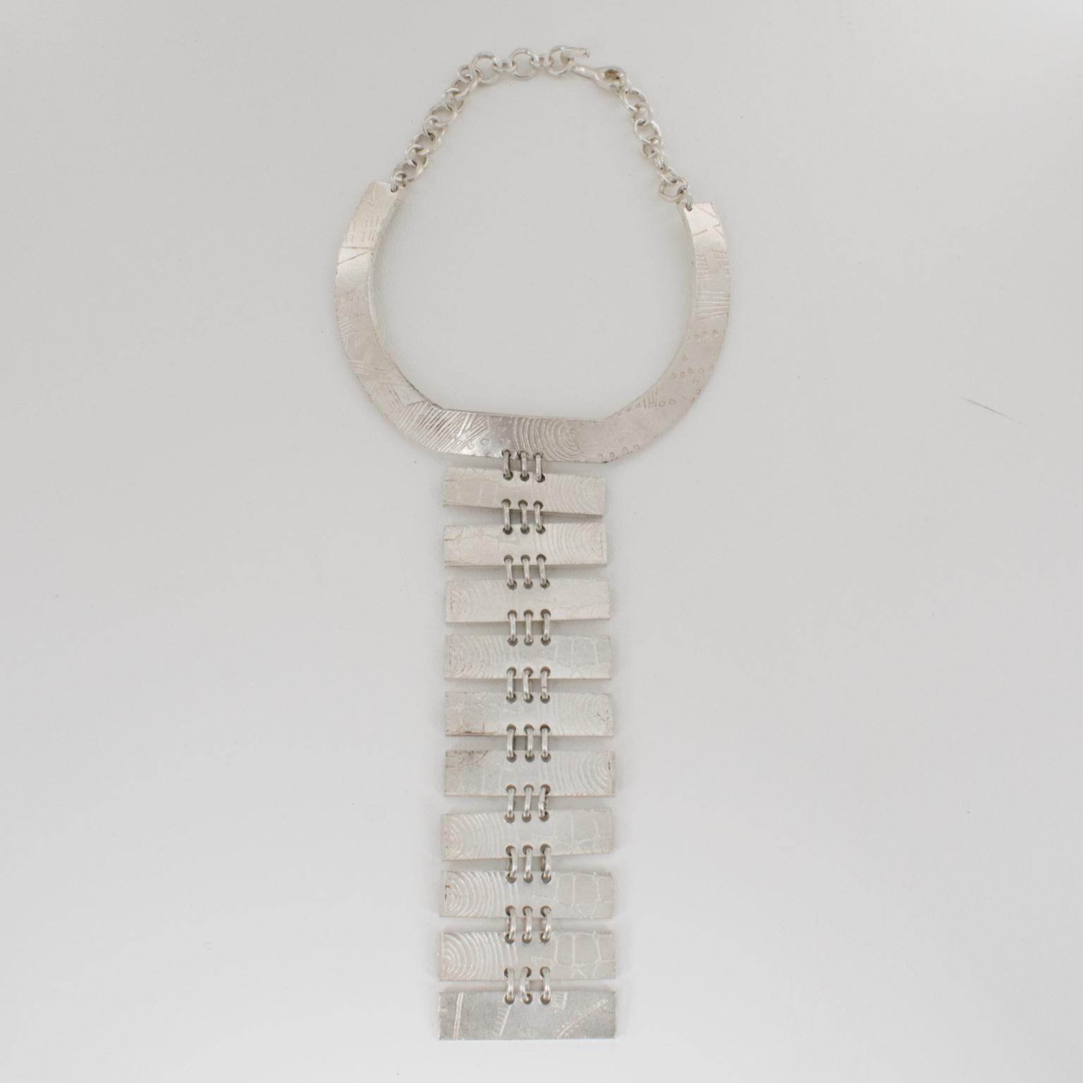 Biche de Bere Paris Graffiti Collier à maillons argentés en édition limitée Bon état - En vente à Atlanta, GA