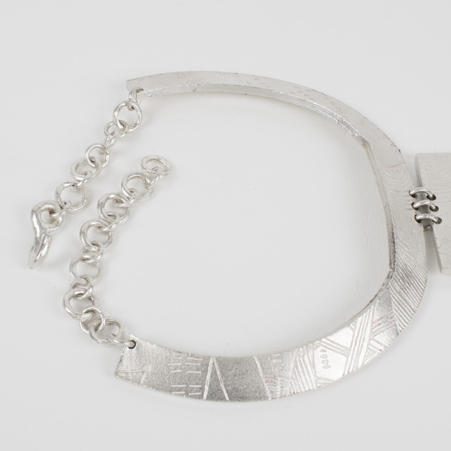 Biche de Bere Paris Graffiti Collier à maillons argentés en édition limitée en vente 2