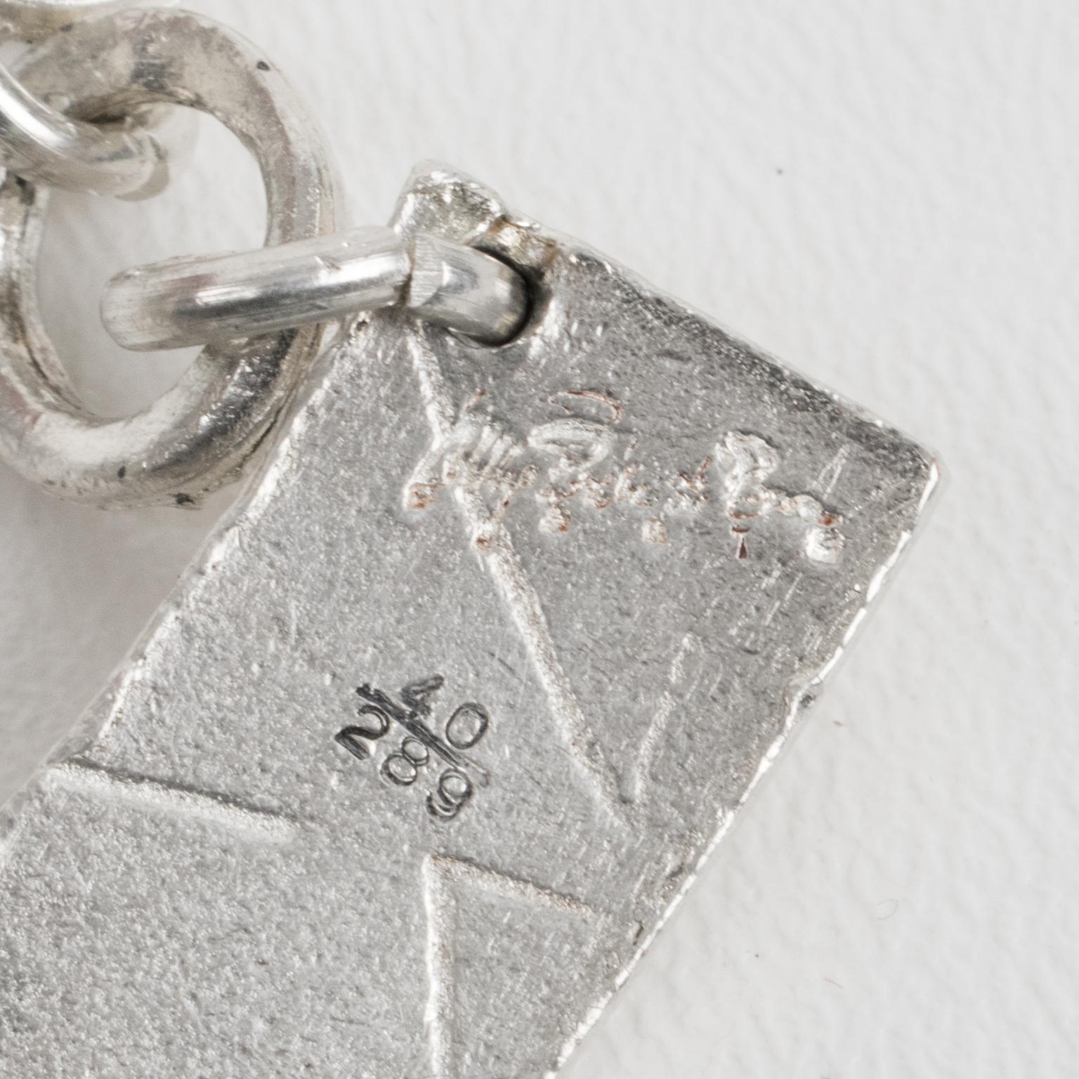 Biche de Bere Paris Graffiti Collier à maillons argentés en édition limitée en vente 4