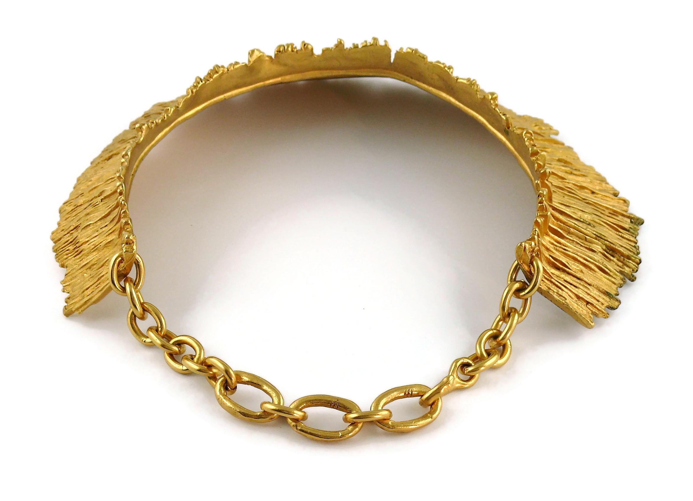 Biche de Bere Paris Vintage Gold Toned Ribbed Brutalist Collar Necklace 1