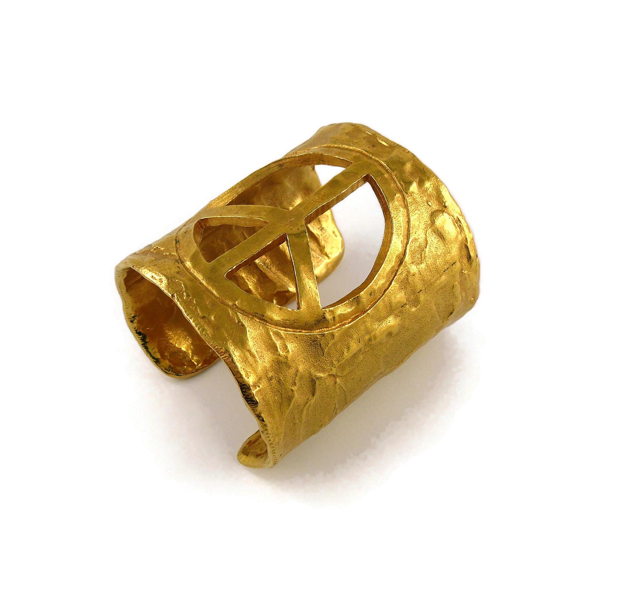Biche de Bere Vintage Gold Toned Cut Out Peace Sign Cuff Bracelet 1