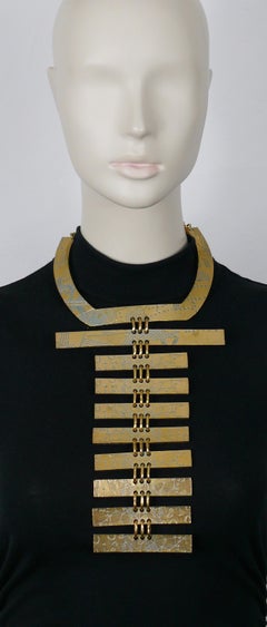 BICHE DE BERE Collier en plâtre graffiti en édition limitée vintage et massive