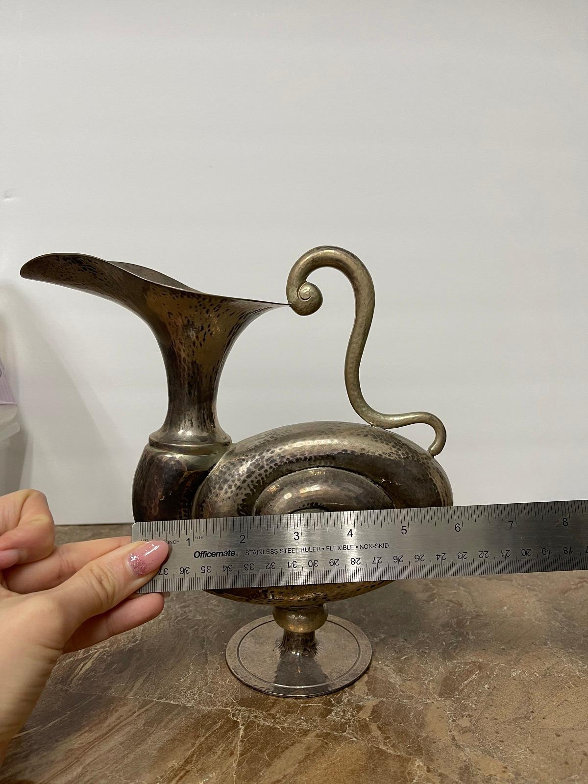 Women's or Men's Bichierografia  – “snail” pitcher in sterling silver