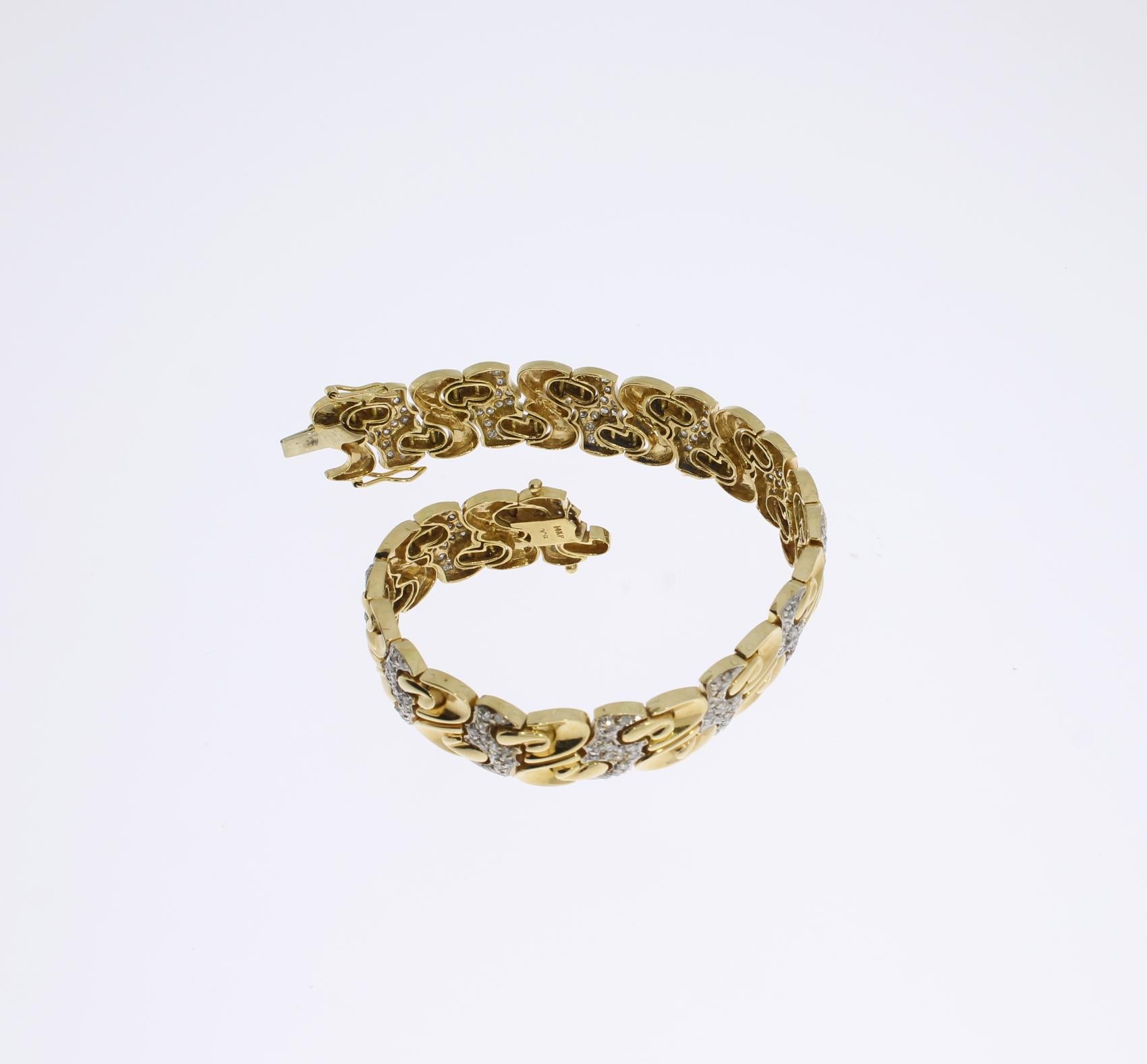 Modern Bicolor Gold Bracelet with Diamonds For Sale