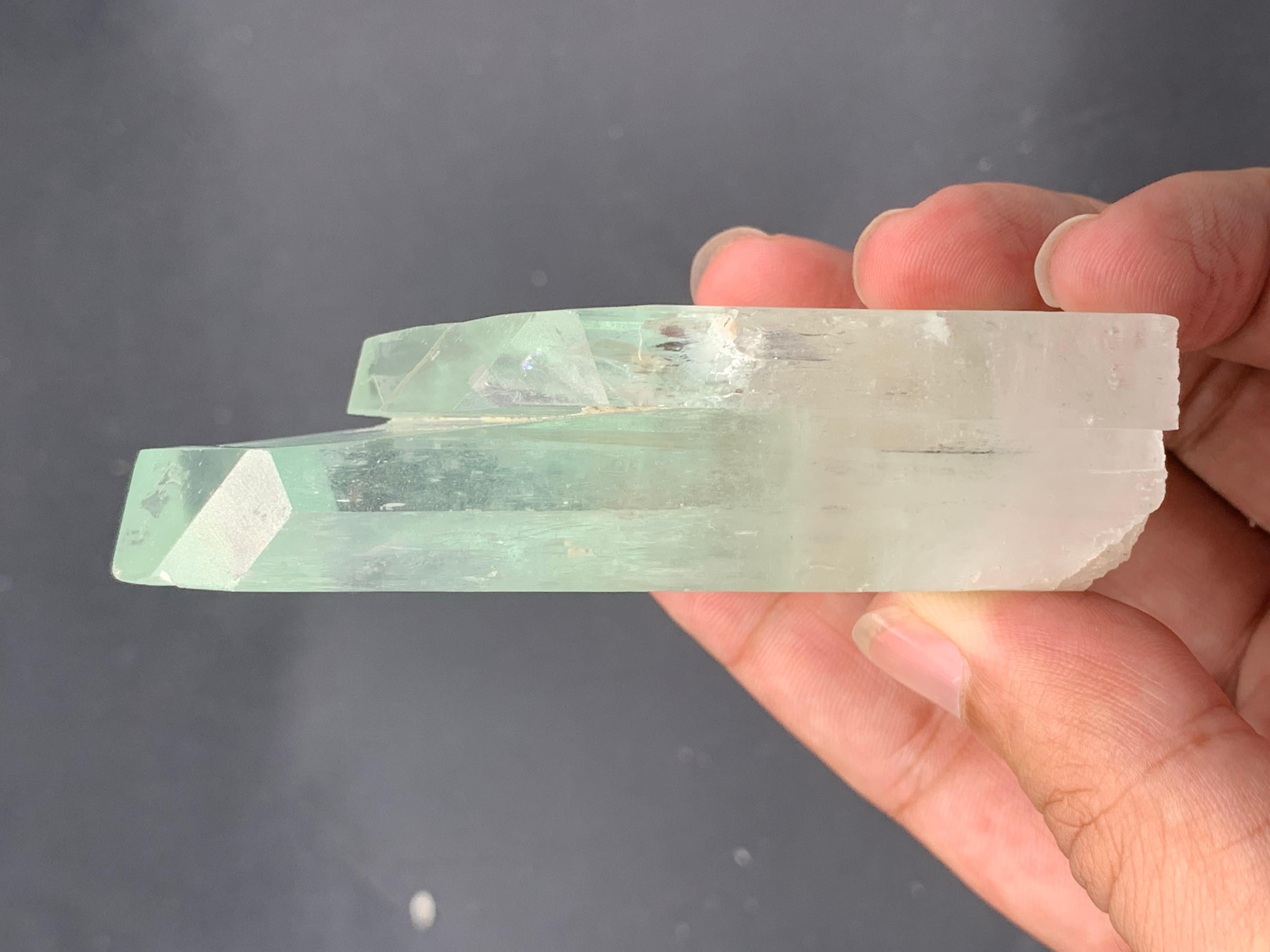 Cristallo di rocca Kunzite Hiddenite bicolore con annesso cristallo secondario dall'Afghanistan in vendita