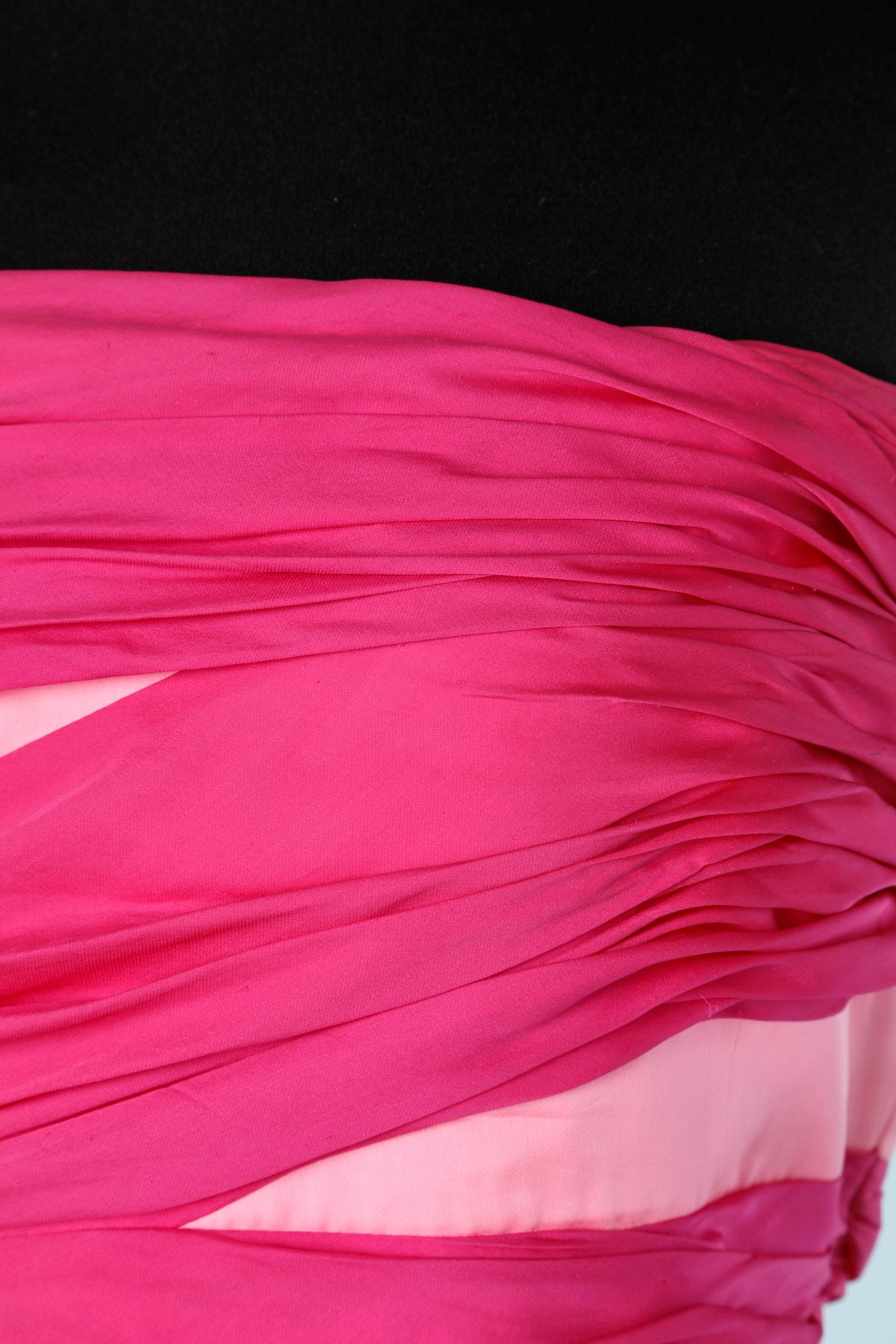 Mini bustier dress draped in 2 pink silk. 