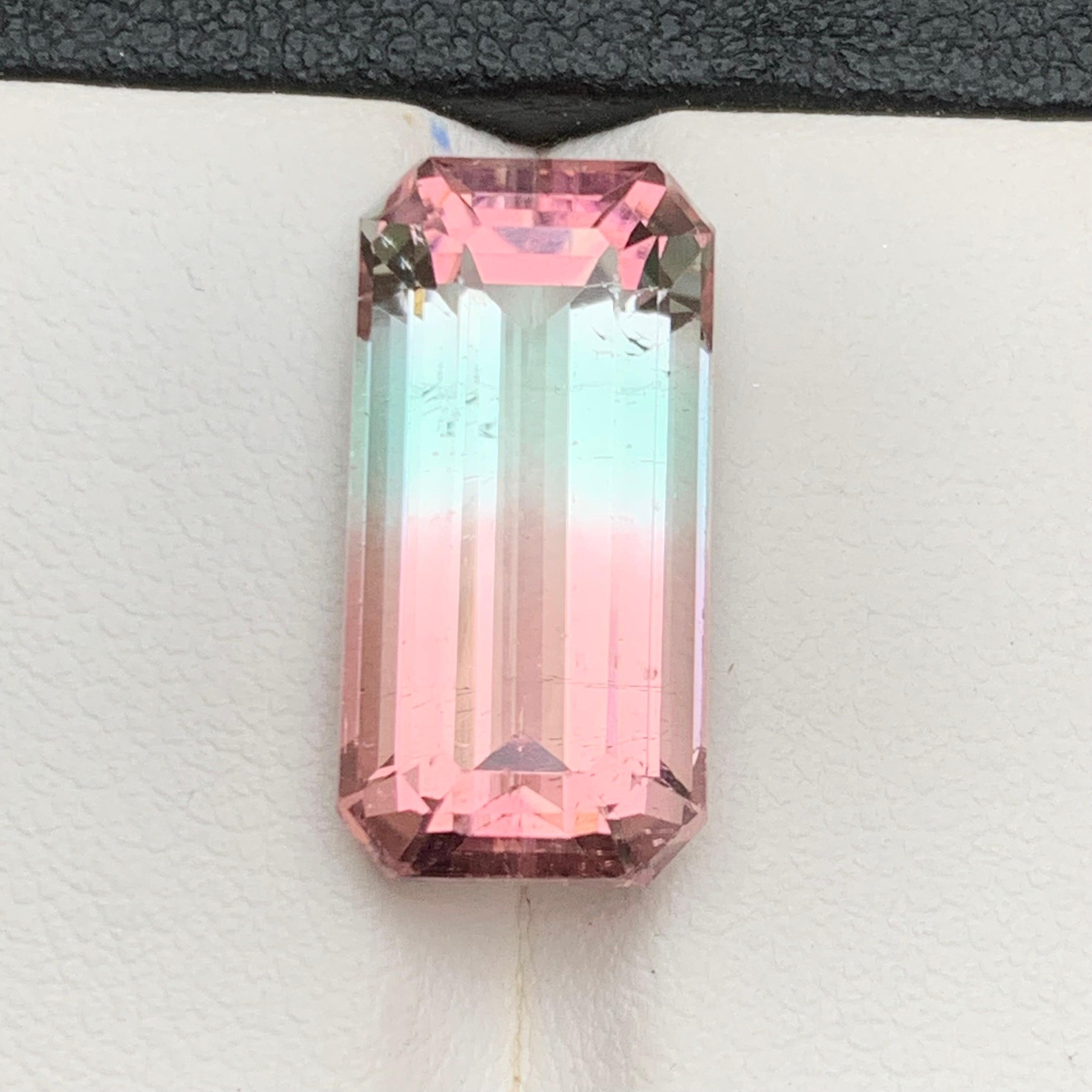 Contemporain Bicolor Natural Tourmaline Ring, Pendant Loose Gemstone 12.65 Ct Emerald Cut en vente