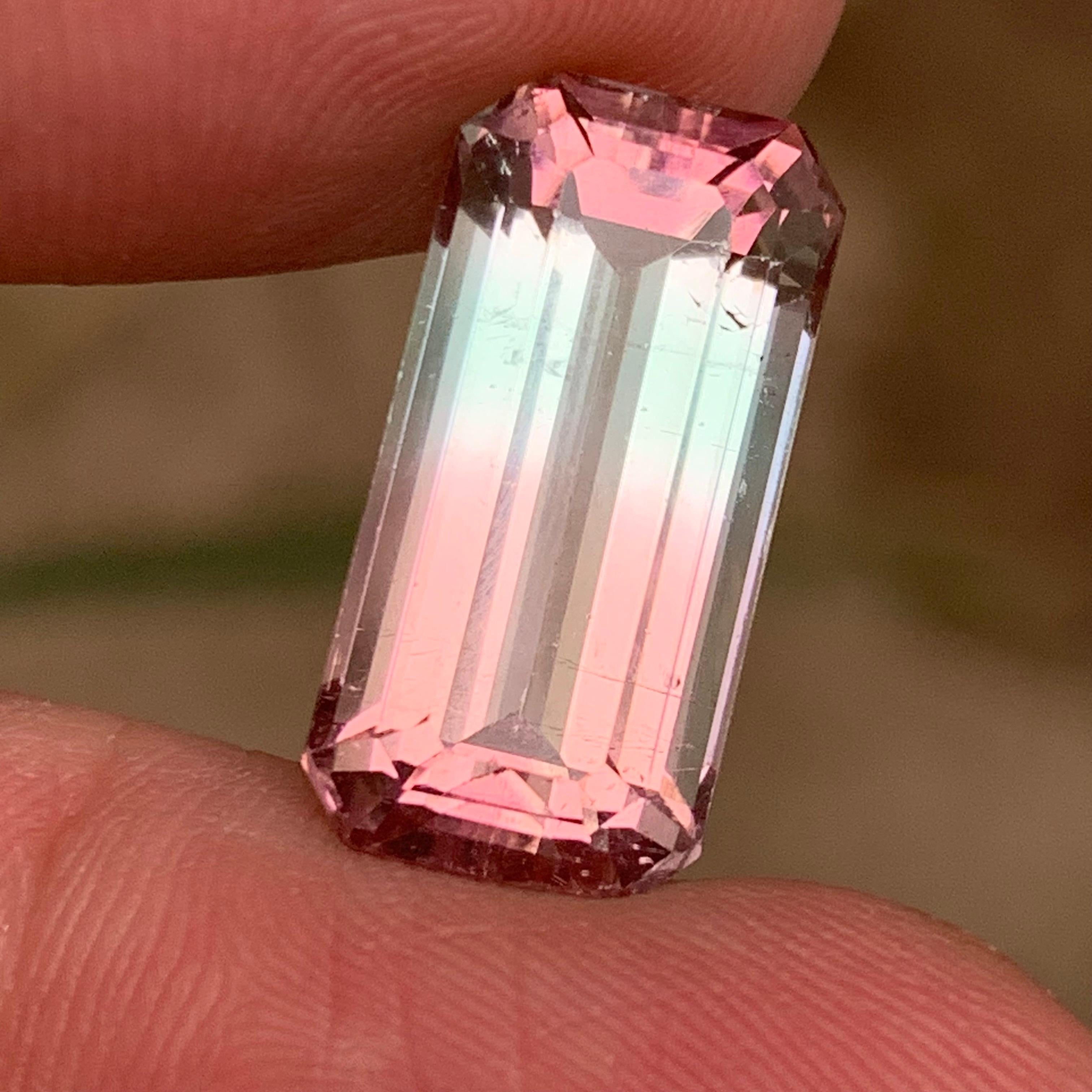 Bicolor Natural Tourmaline Ring, Pendant Loose Gemstone 12.65 Ct Emerald Cut en vente 1